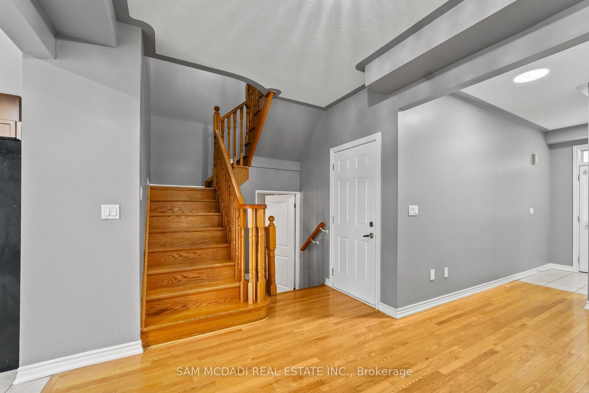 Photo 18 of 47 Interlude Drive, Brampton, Credit Valley — HOMEH