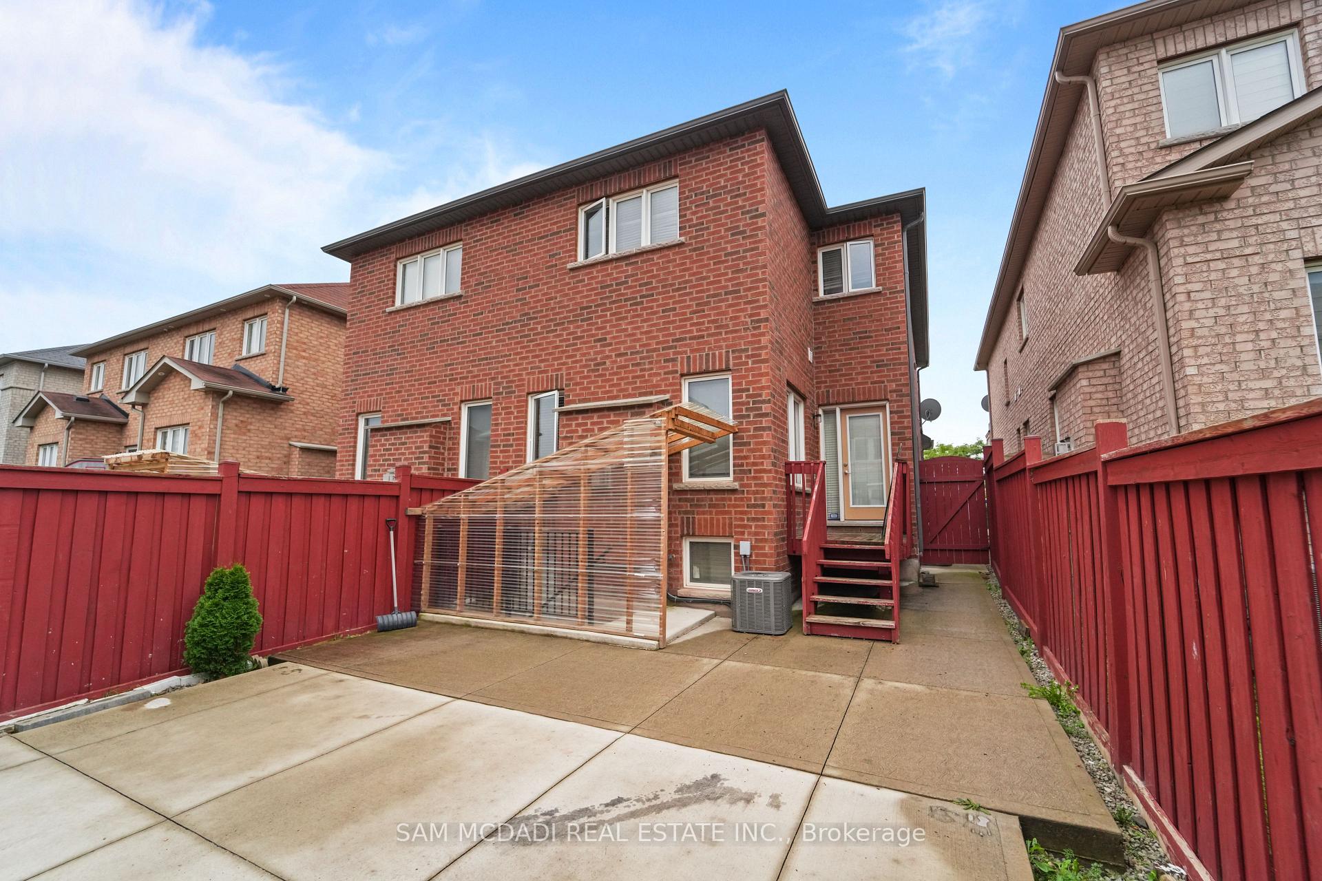Photo 32 of 47 Interlude Drive, Brampton, Credit Valley — HOMEH