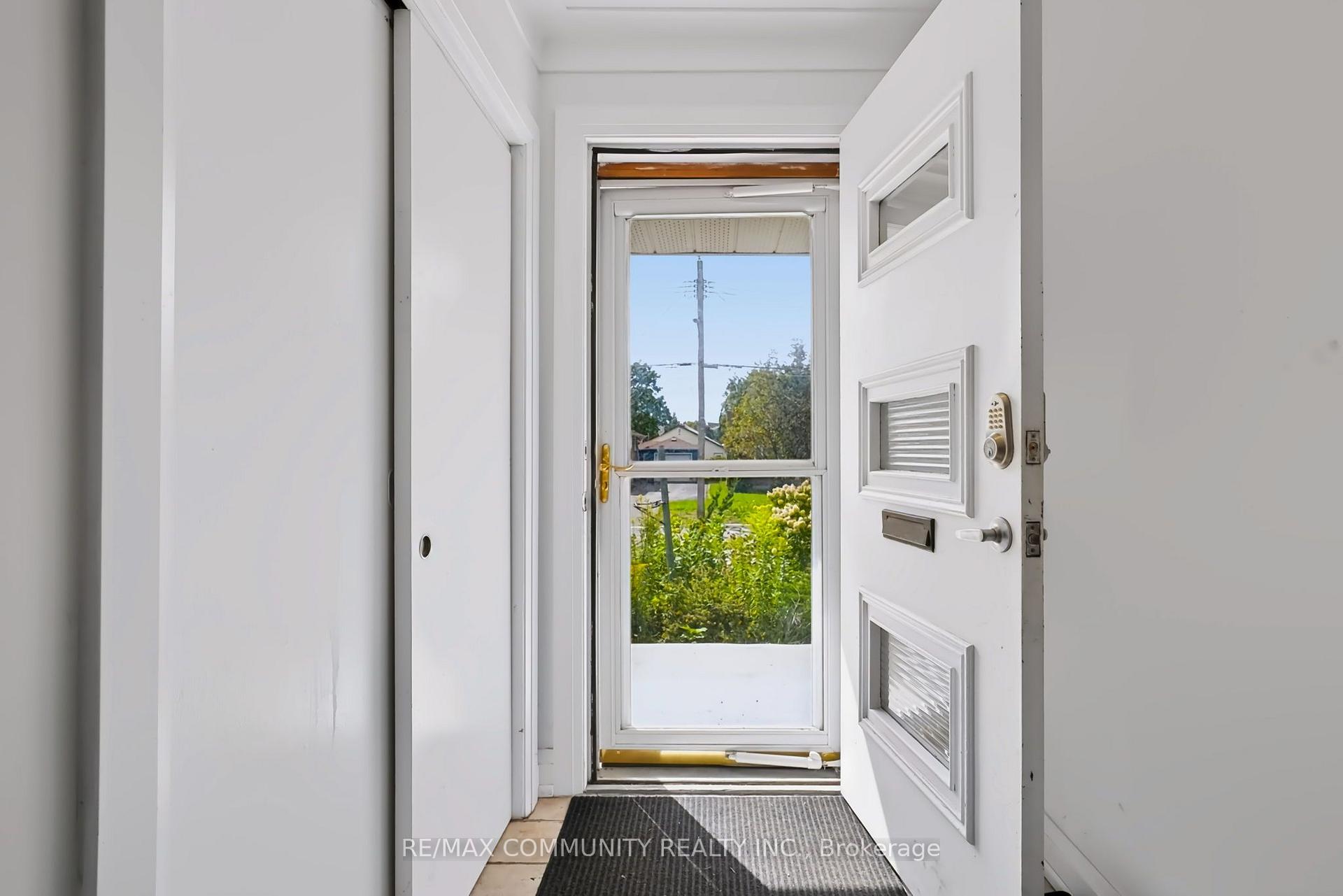 Photo 2 of Unit 7, 123 Rollins Drive, Belleville, Belleville Ward — HOMEH