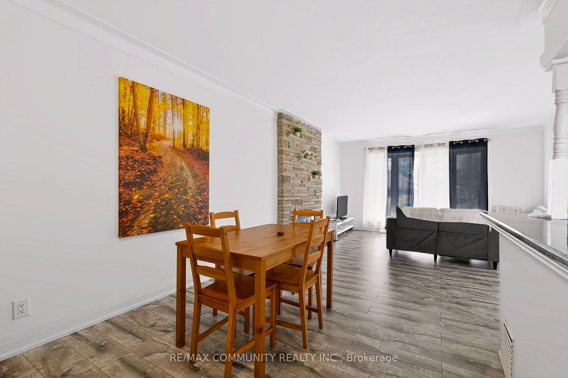 Photo 10 of Unit 7, 123 Rollins Drive, Belleville, Belleville Ward — HOMEH
