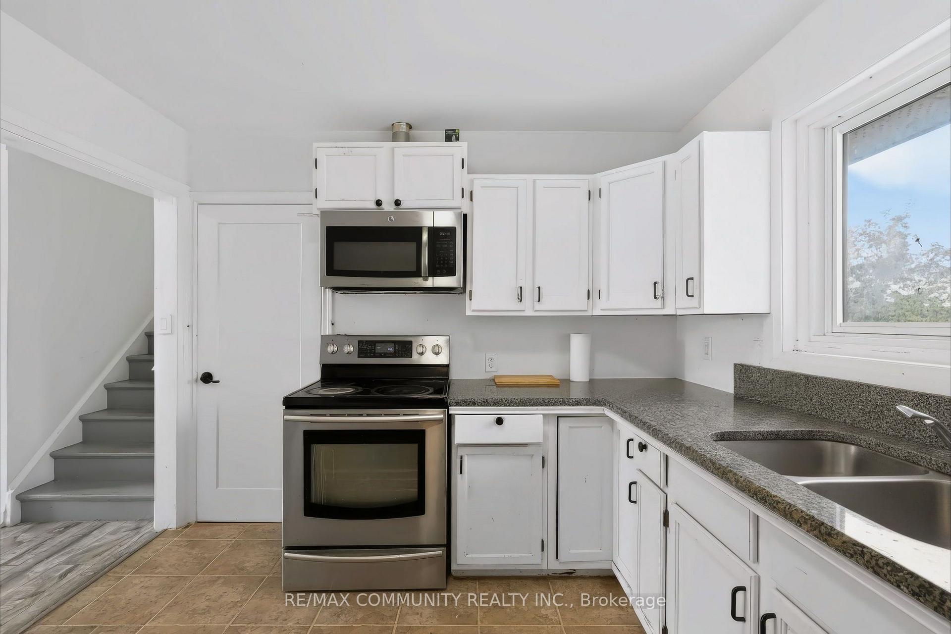 Photo 14 of Unit 7, 123 Rollins Drive, Belleville, Belleville Ward — HOMEH