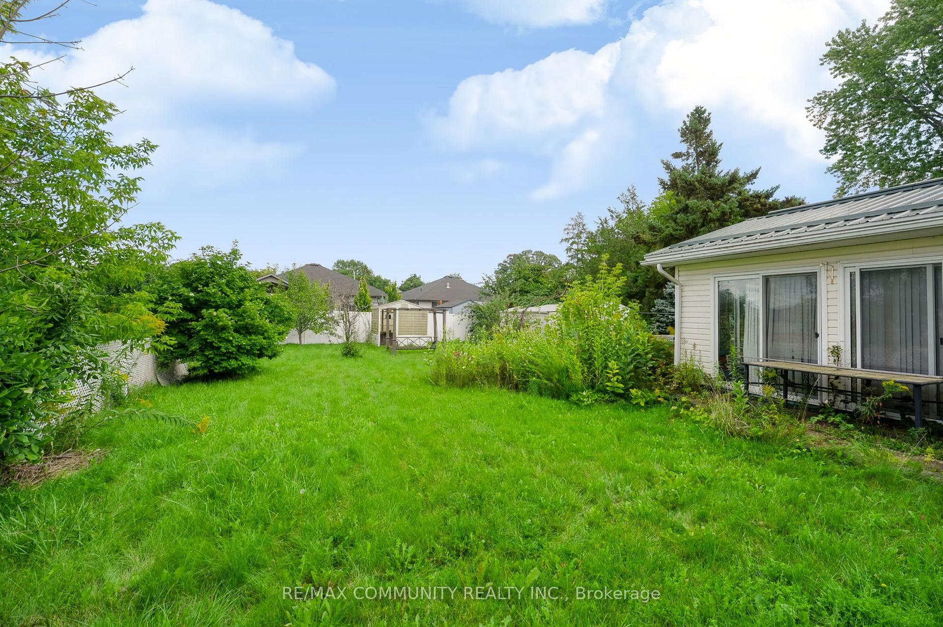 Photo 36 of Unit 7, 123 Rollins Drive, Belleville, Belleville Ward — HOMEH