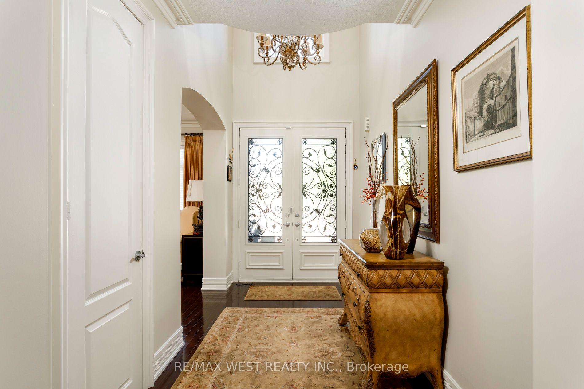 Photo 9 of 3338 Fox Run Circle, Oakville, Bronte — HOMEH
