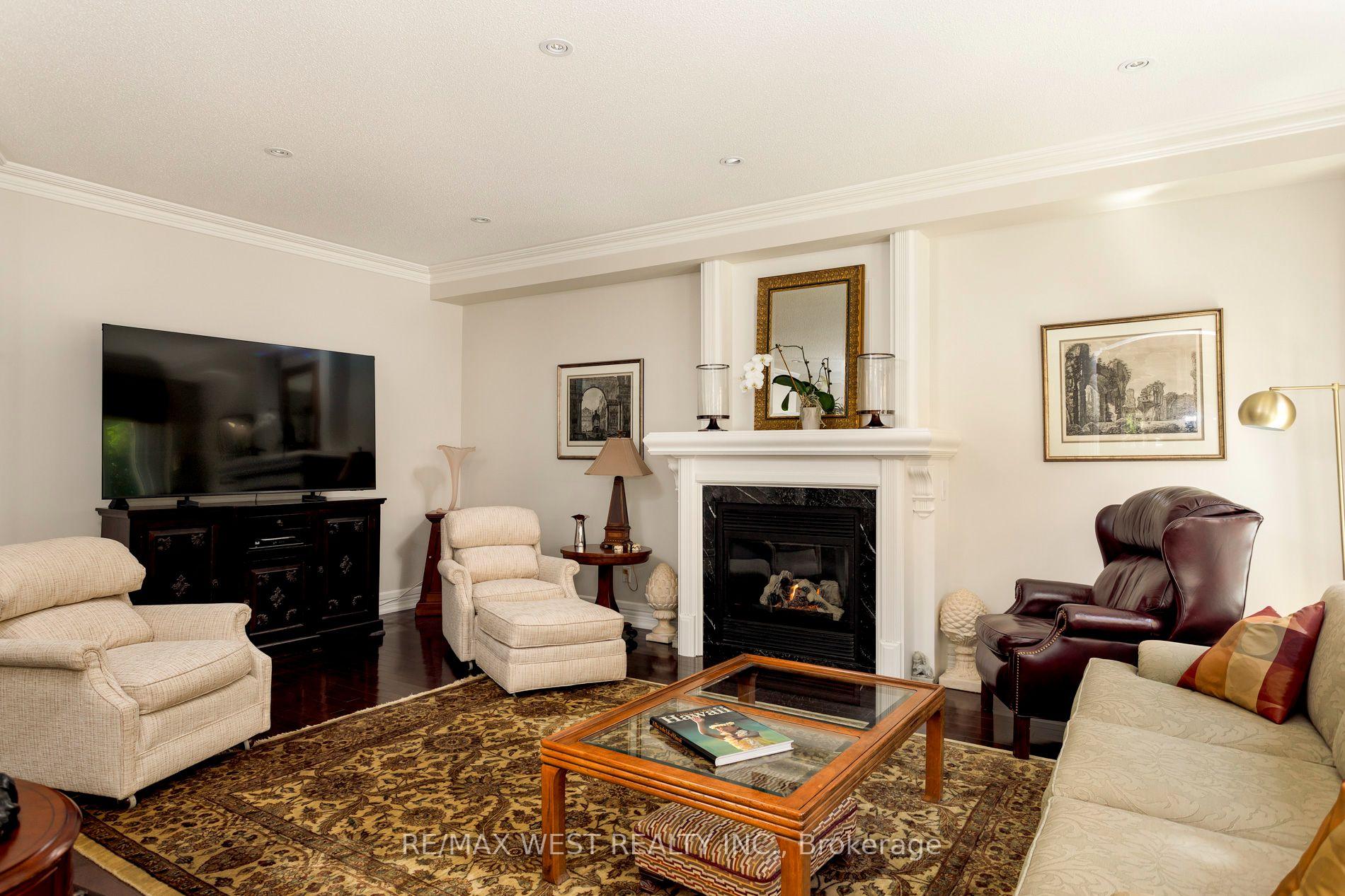 Photo 19 of 3338 Fox Run Circle, Oakville, Bronte — HOMEH