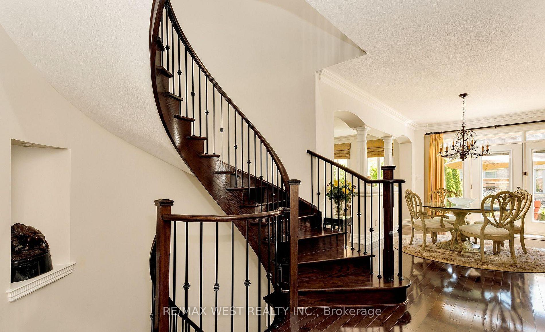 Photo 23 of 3338 Fox Run Circle, Oakville, Bronte — HOMEH