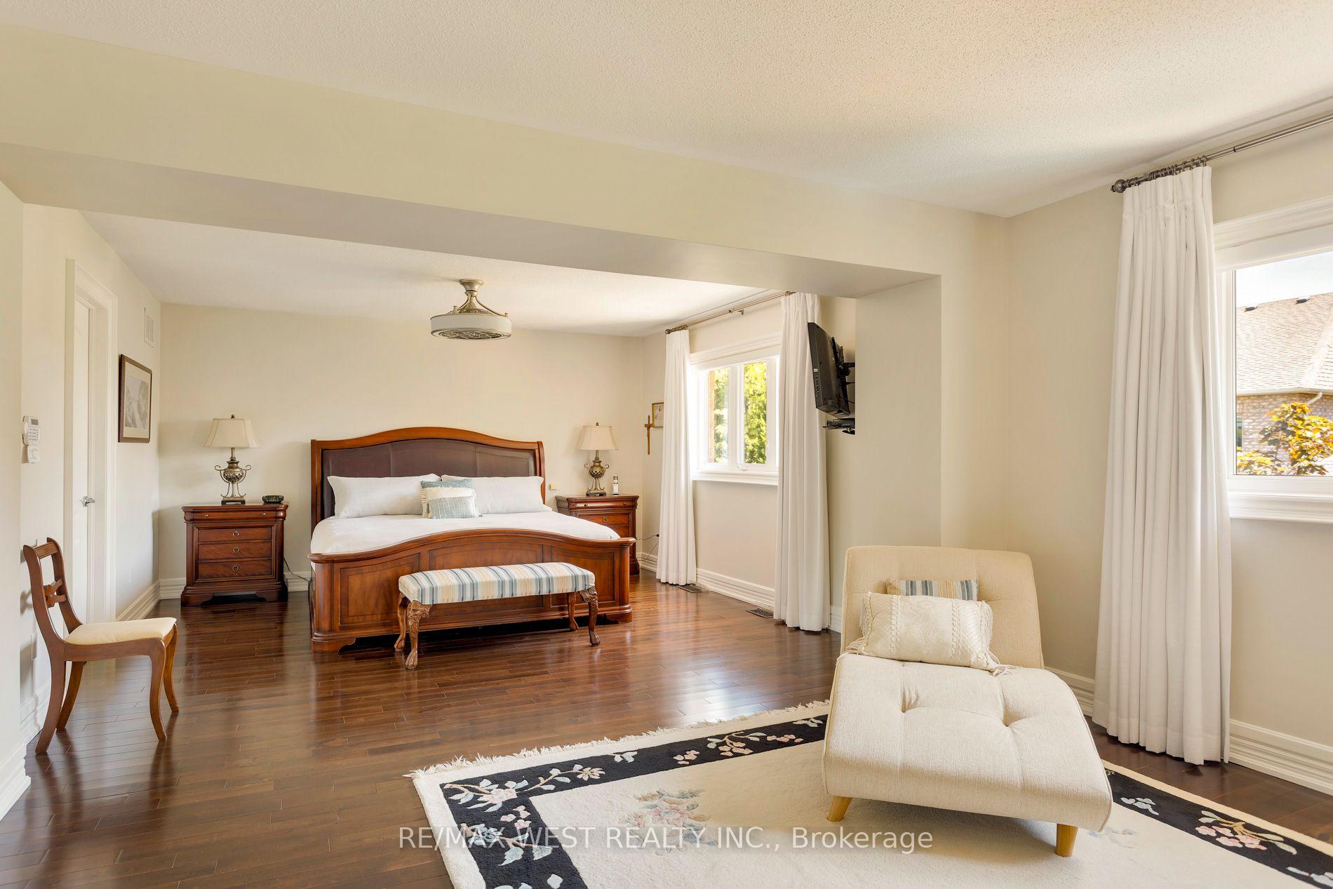 Photo 25 of 3338 Fox Run Circle, Oakville, Bronte — HOMEH