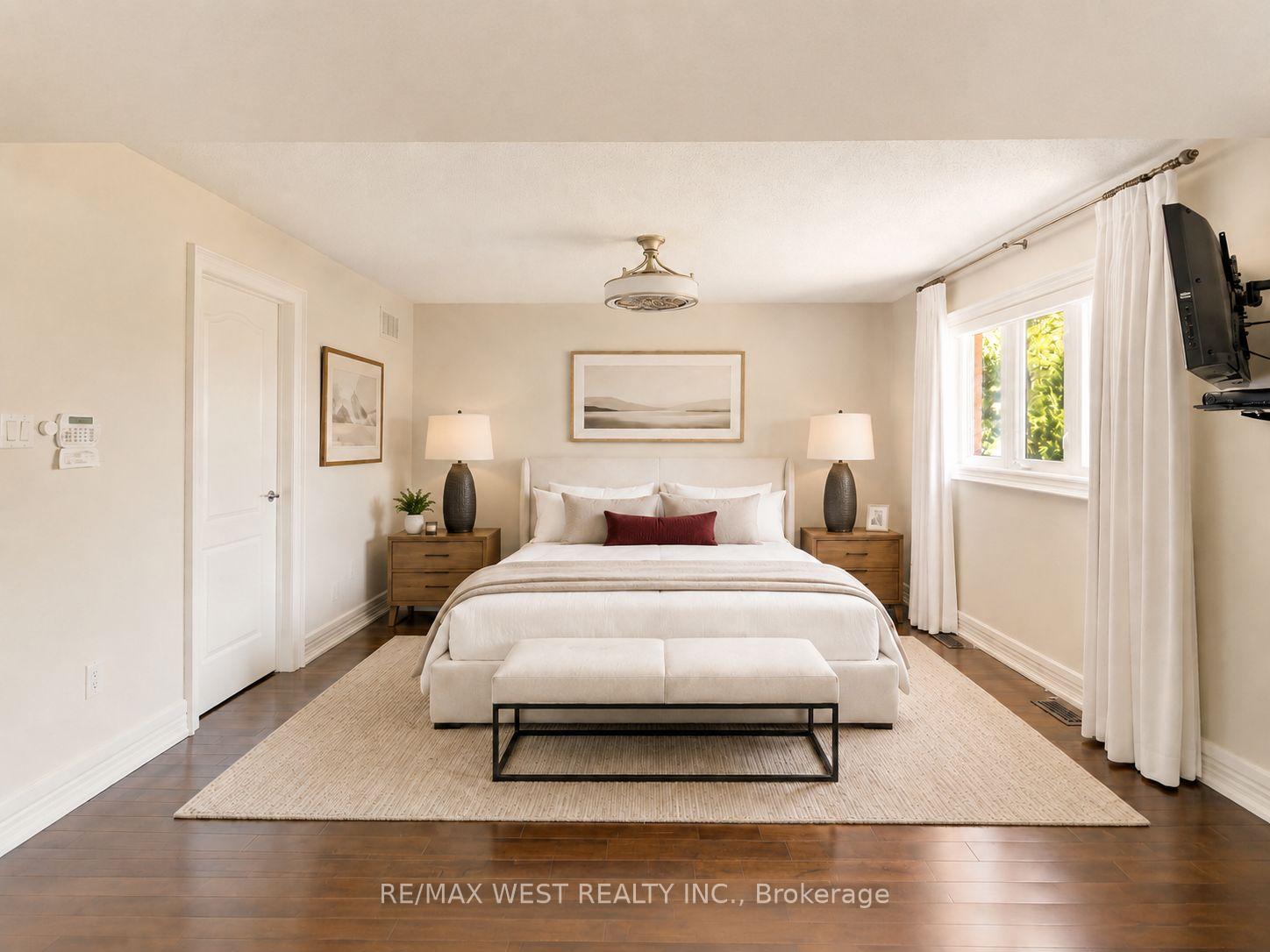 Photo 26 of 3338 Fox Run Circle, Oakville, Bronte — HOMEH