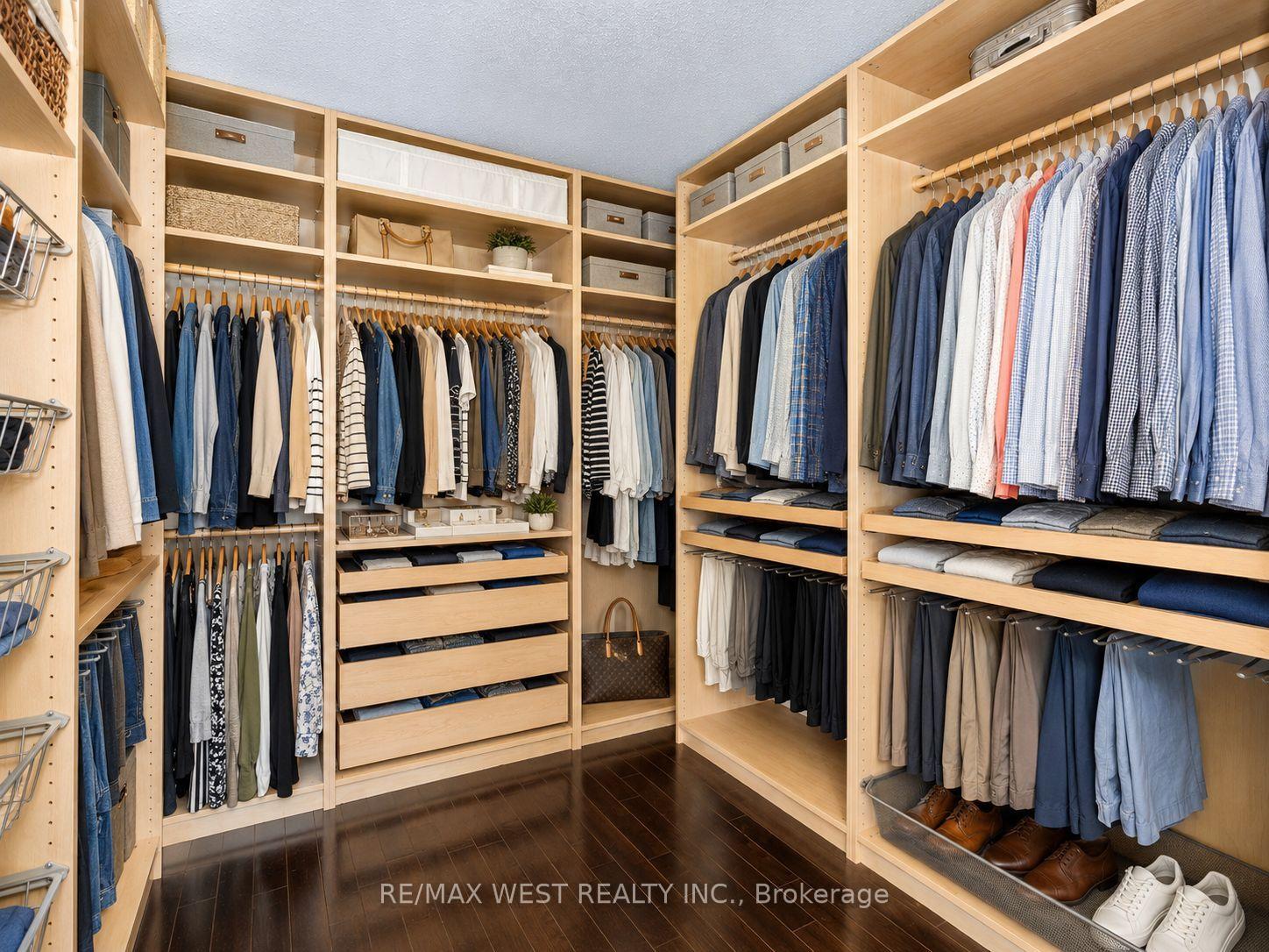 Photo 27 of 3338 Fox Run Circle, Oakville, Bronte — HOMEH