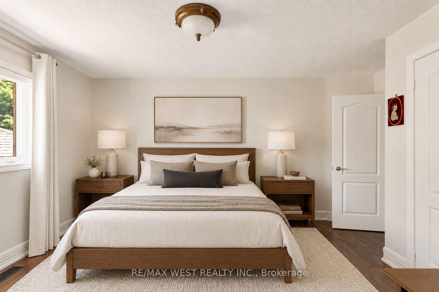 Photo 33 of 3338 Fox Run Circle, Oakville, Bronte — HOMEH