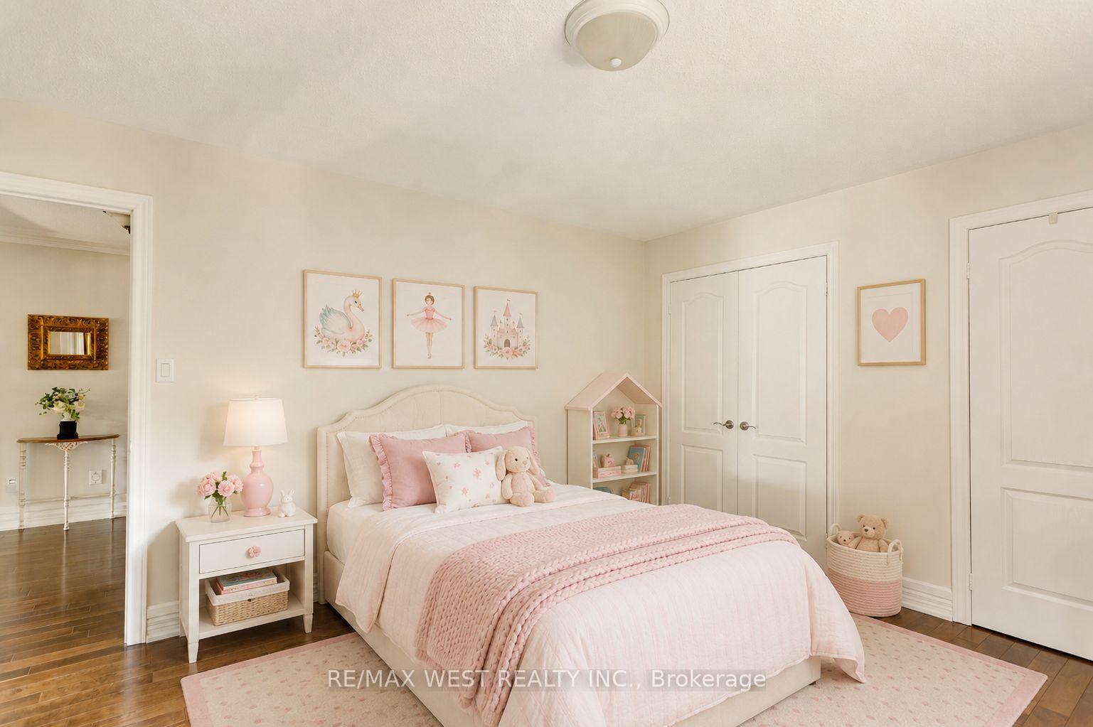 Photo 36 of 3338 Fox Run Circle, Oakville, Bronte — HOMEH