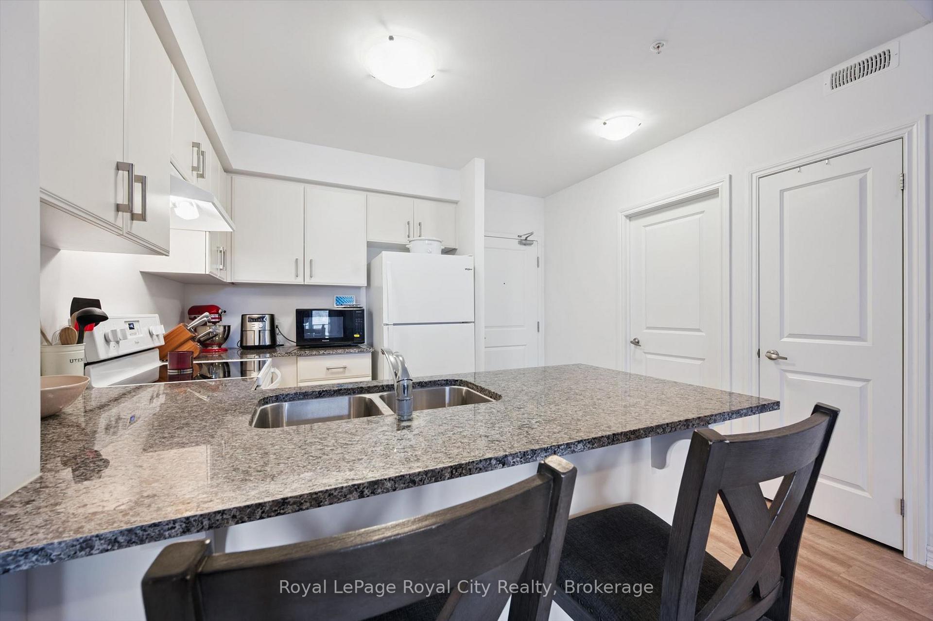 Photo 6 of Unit 229, 1284 Gordon Street, Guelph, Kortright East — HOMEH