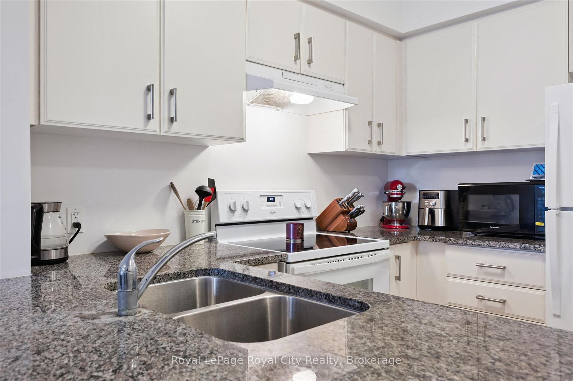 Photo 8 of Unit 229, 1284 Gordon Street, Guelph, Kortright East — HOMEH