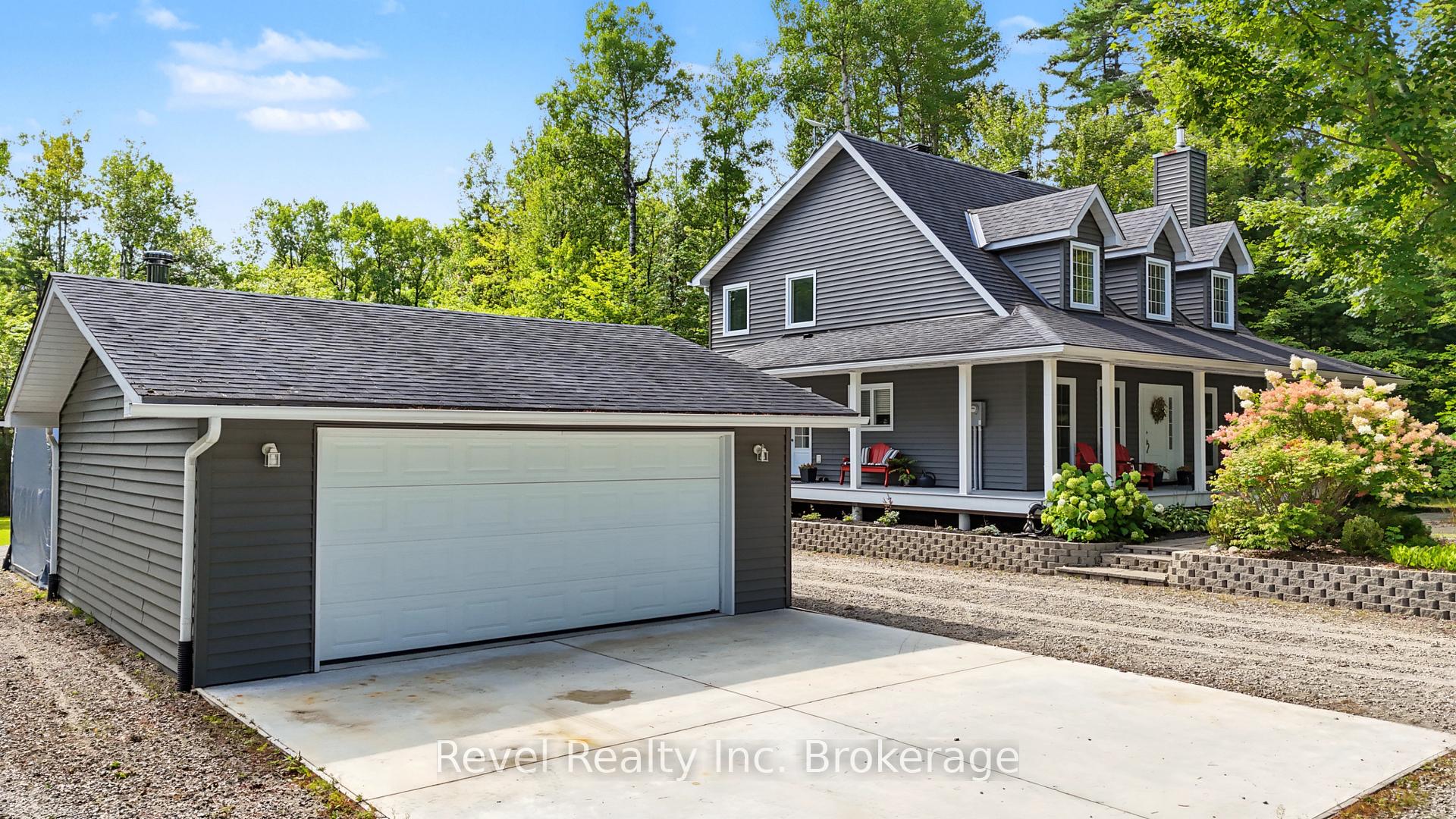 Photo 3 of 99 Laurentian Crescent, Mattawan — HOMEH