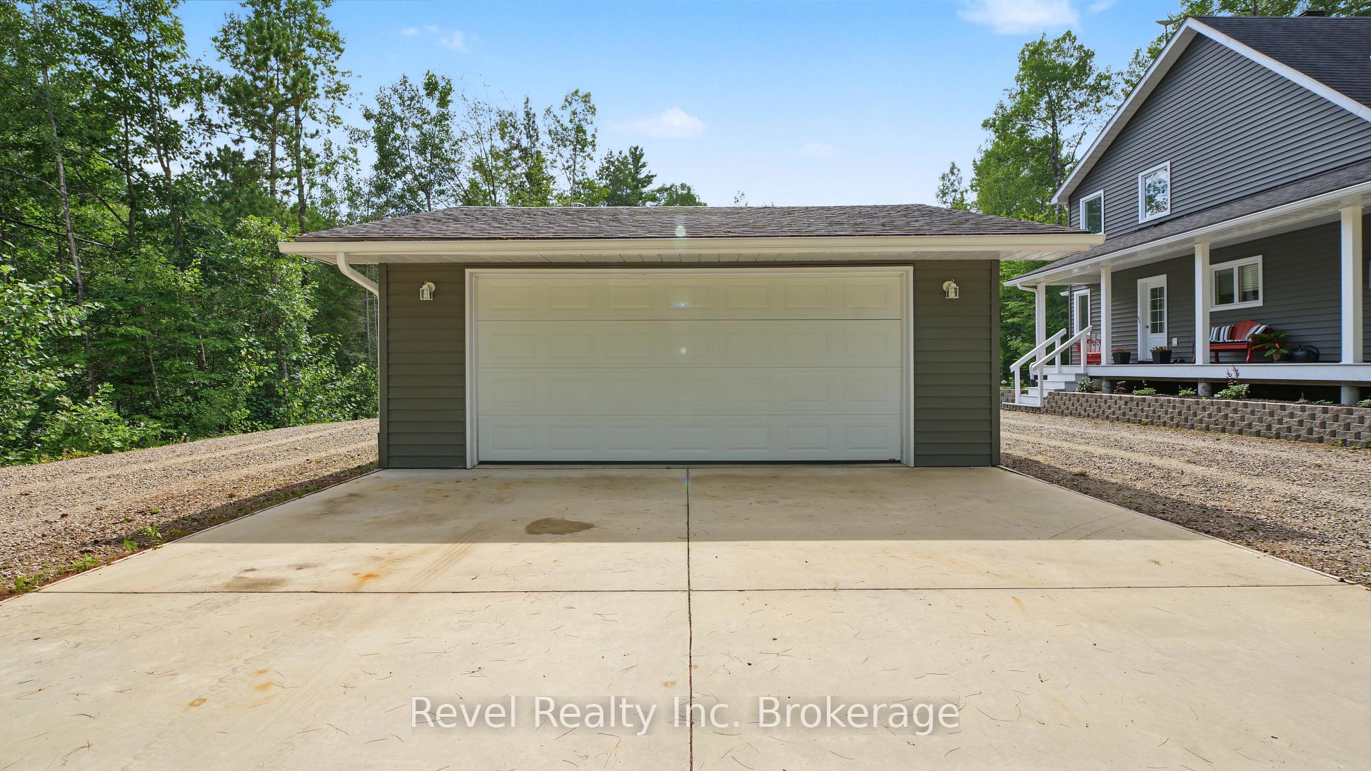 Photo 38 of 99 Laurentian Crescent, Mattawan — HOMEH