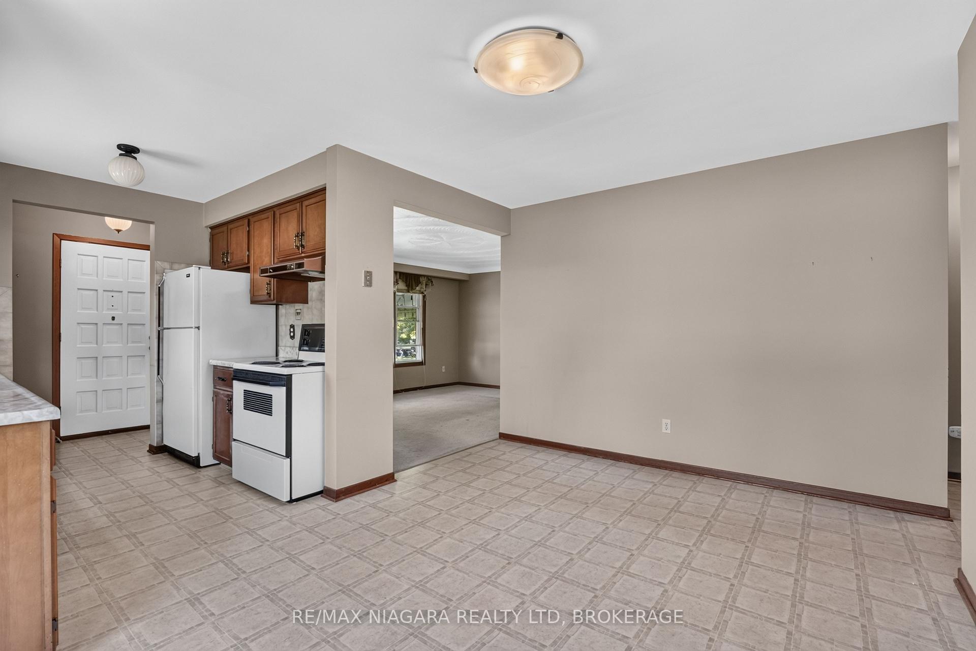 Photo 14 of 5777 Sunnylea Crescent, Niagara Falls, Arad/Fallsview — HOMEH