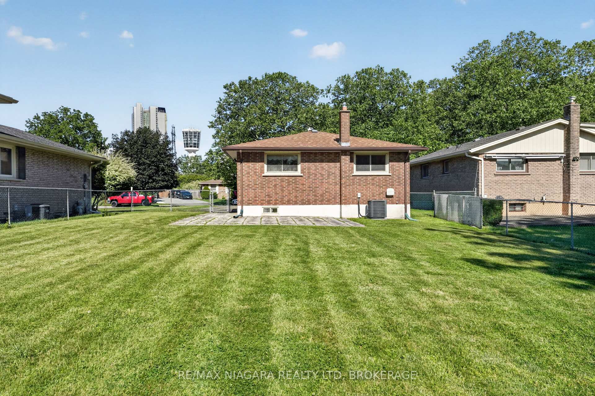Photo 39 of 5777 Sunnylea Crescent, Niagara Falls, Arad/Fallsview — HOMEH