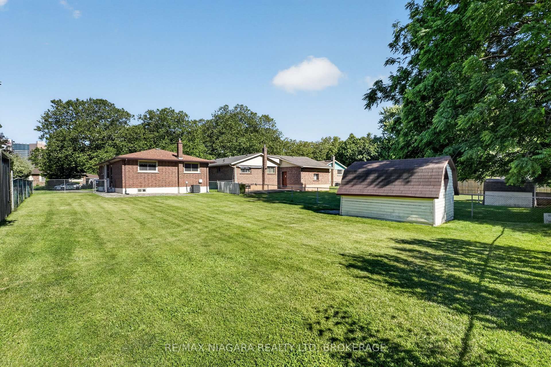 Photo 40 of 5777 Sunnylea Crescent, Niagara Falls, Arad/Fallsview — HOMEH