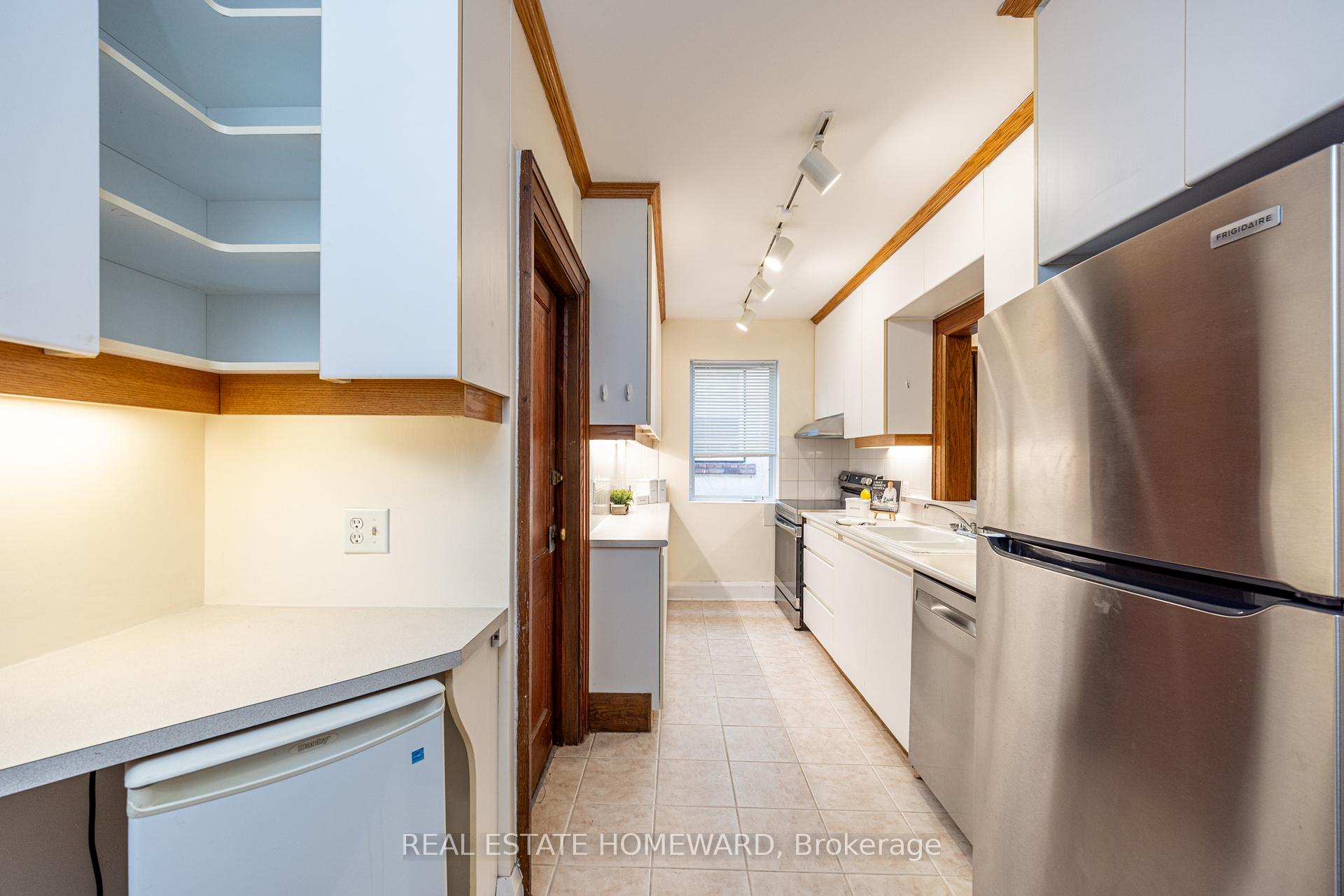 Photo 9 of Unit main, 52 Wineva Avenue, Toronto, The Beaches — HOMEH