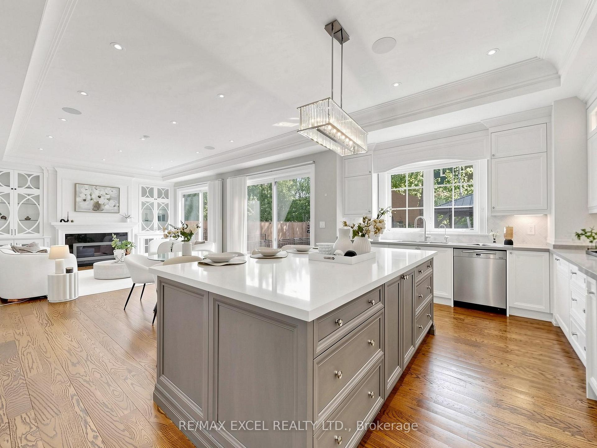 Photo 17 of 64 Summerfeldt Crescent, Markham, Unionville — HOMEH