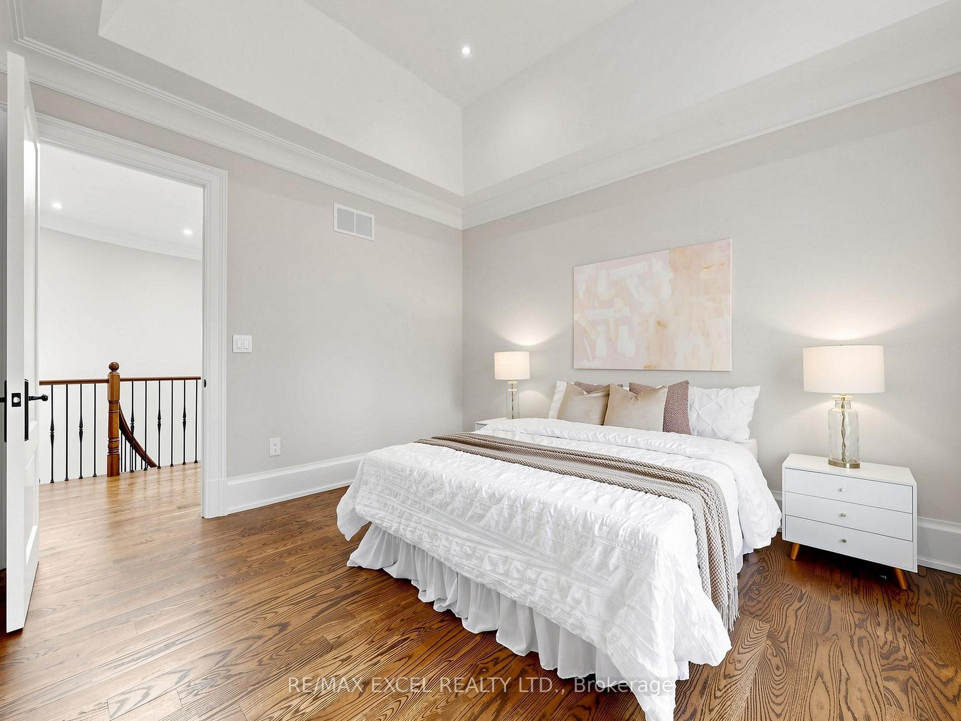 Photo 38 of 64 Summerfeldt Crescent, Markham, Unionville — HOMEH