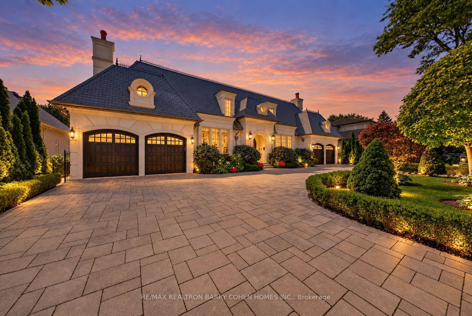 Photo 1 of 101 Forest Heights Boulevard, North York, St. Andrew-Windfields — HOMEH