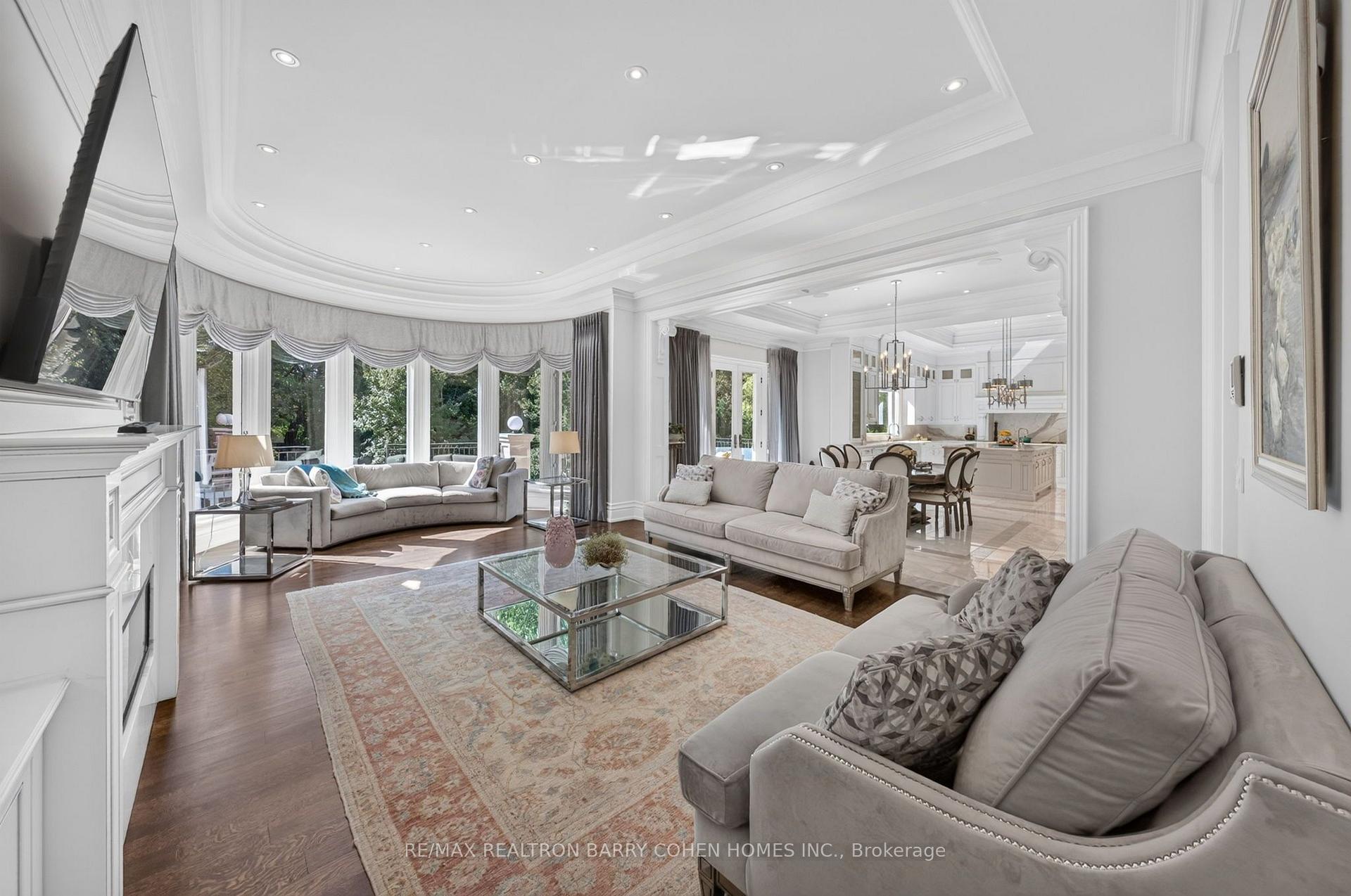 Photo 15 of 101 Forest Heights Boulevard, North York, St. Andrew-Windfields — HOMEH
