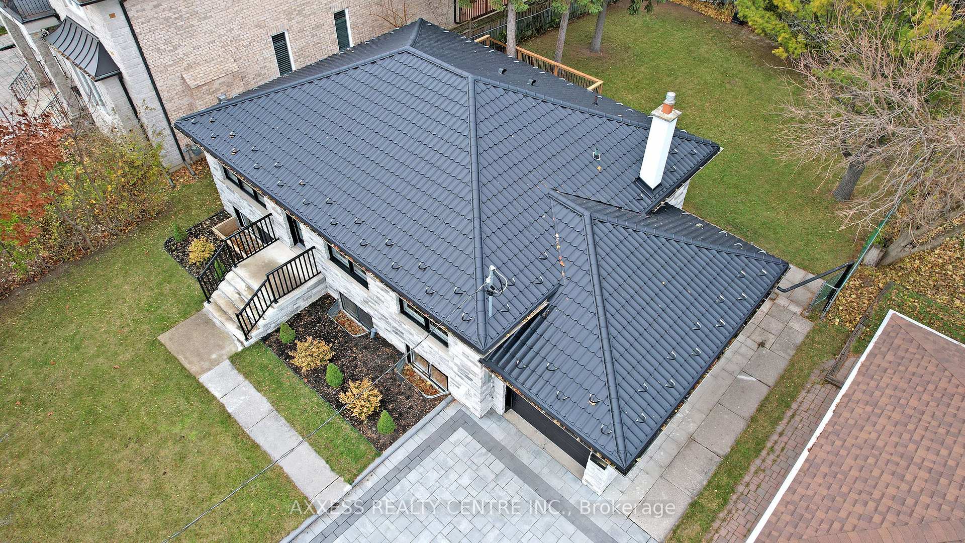 Photo 5 of 44 Transwell Avenue, North York, Newtonbrook West — HOMEH