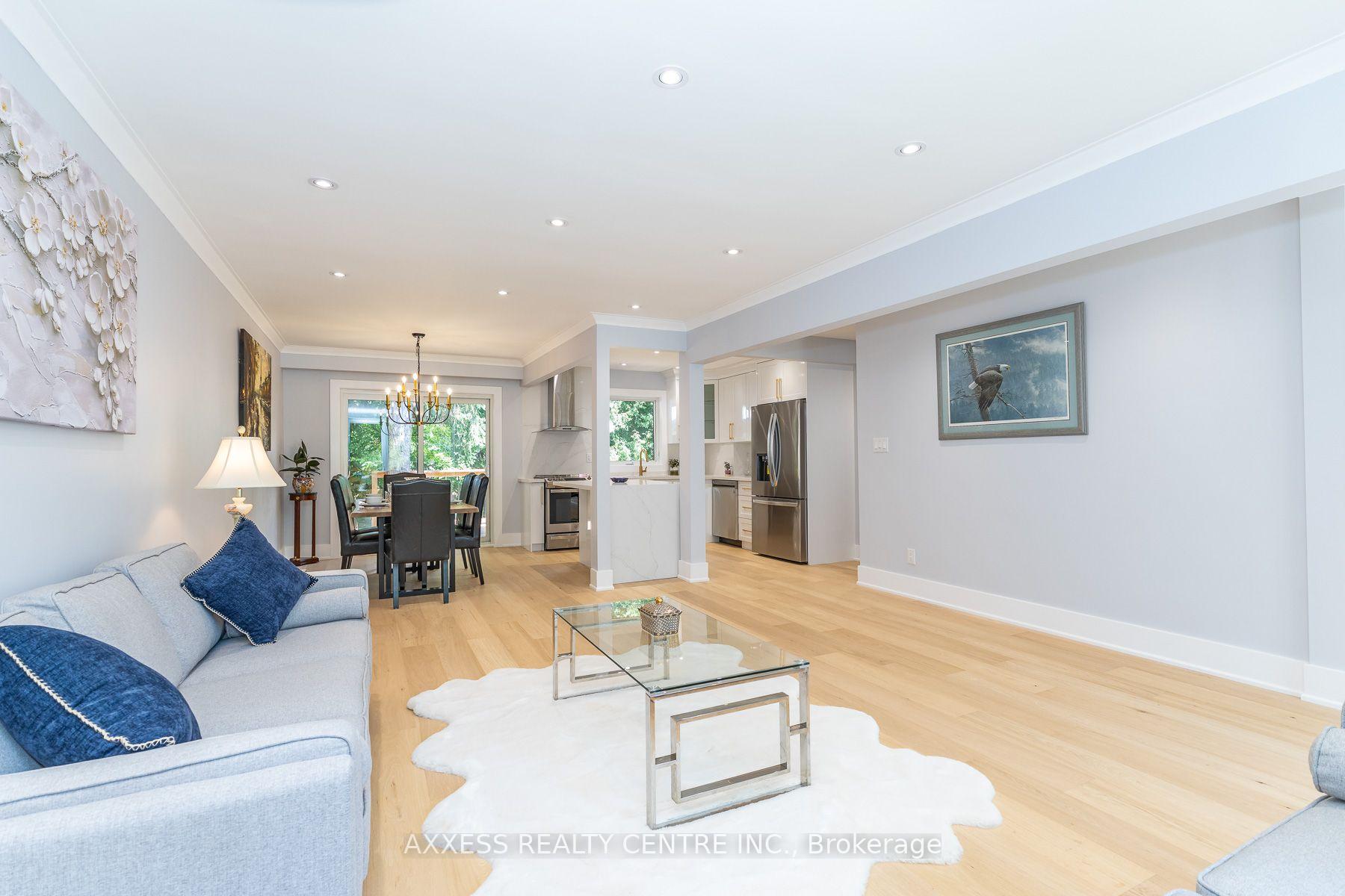 Photo 8 of 44 Transwell Avenue, North York, Newtonbrook West — HOMEH