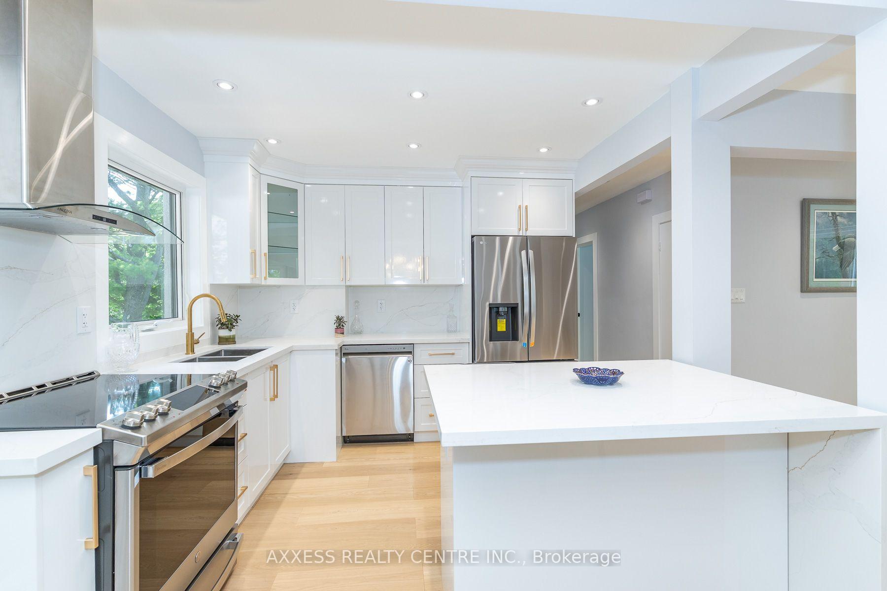 Photo 15 of 44 Transwell Avenue, North York, Newtonbrook West — HOMEH