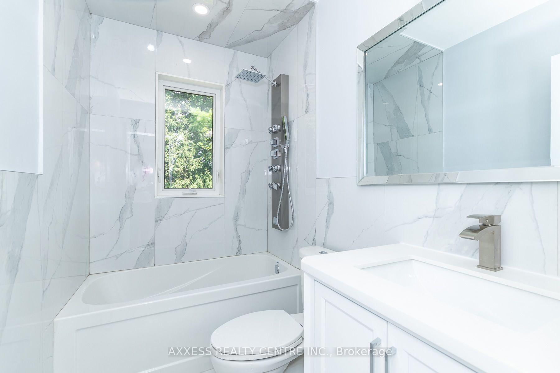 Photo 25 of 44 Transwell Avenue, North York, Newtonbrook West — HOMEH