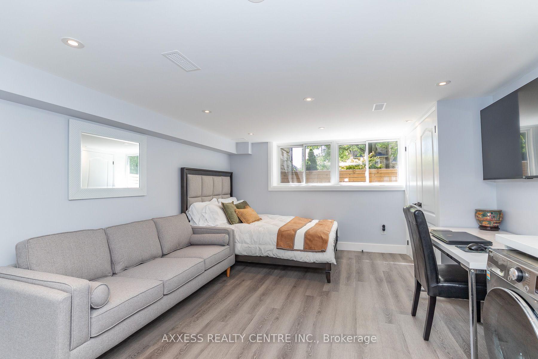 Photo 35 of 44 Transwell Avenue, North York, Newtonbrook West — HOMEH