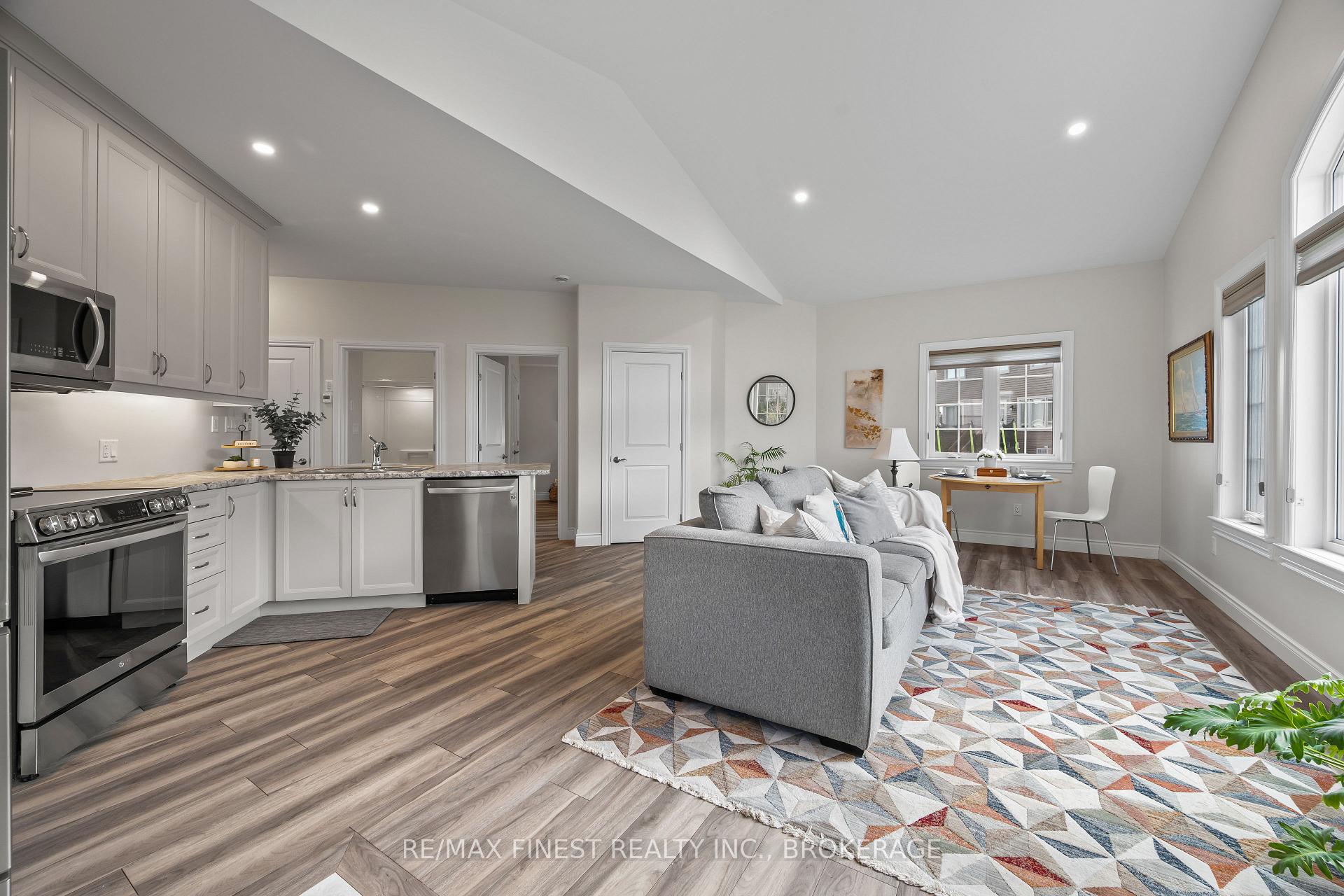 Photo 7 of 47 Lowry Place, Loyalist, Amherstview — HOMEH