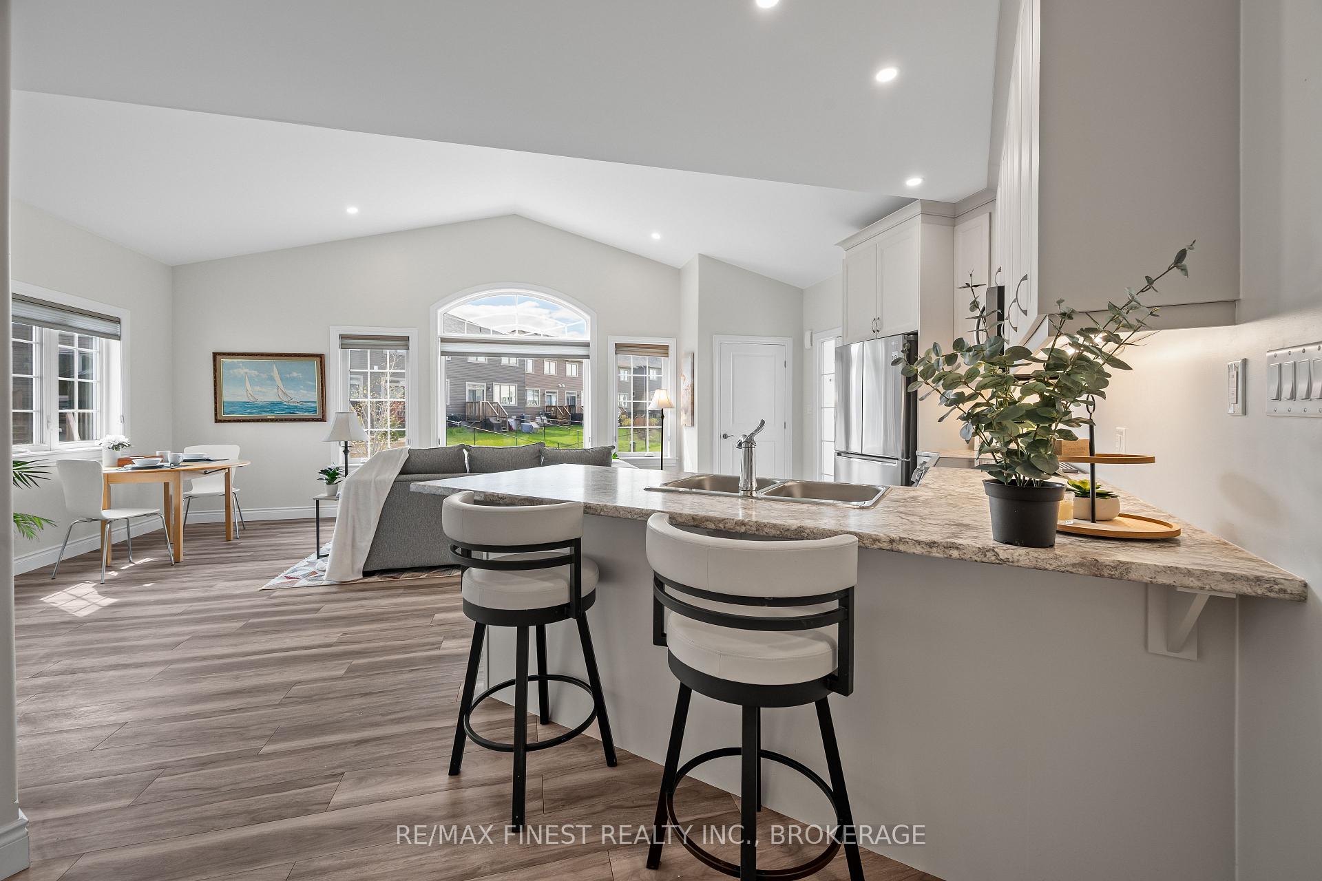 Photo 15 of 47 Lowry Place, Loyalist, Amherstview — HOMEH