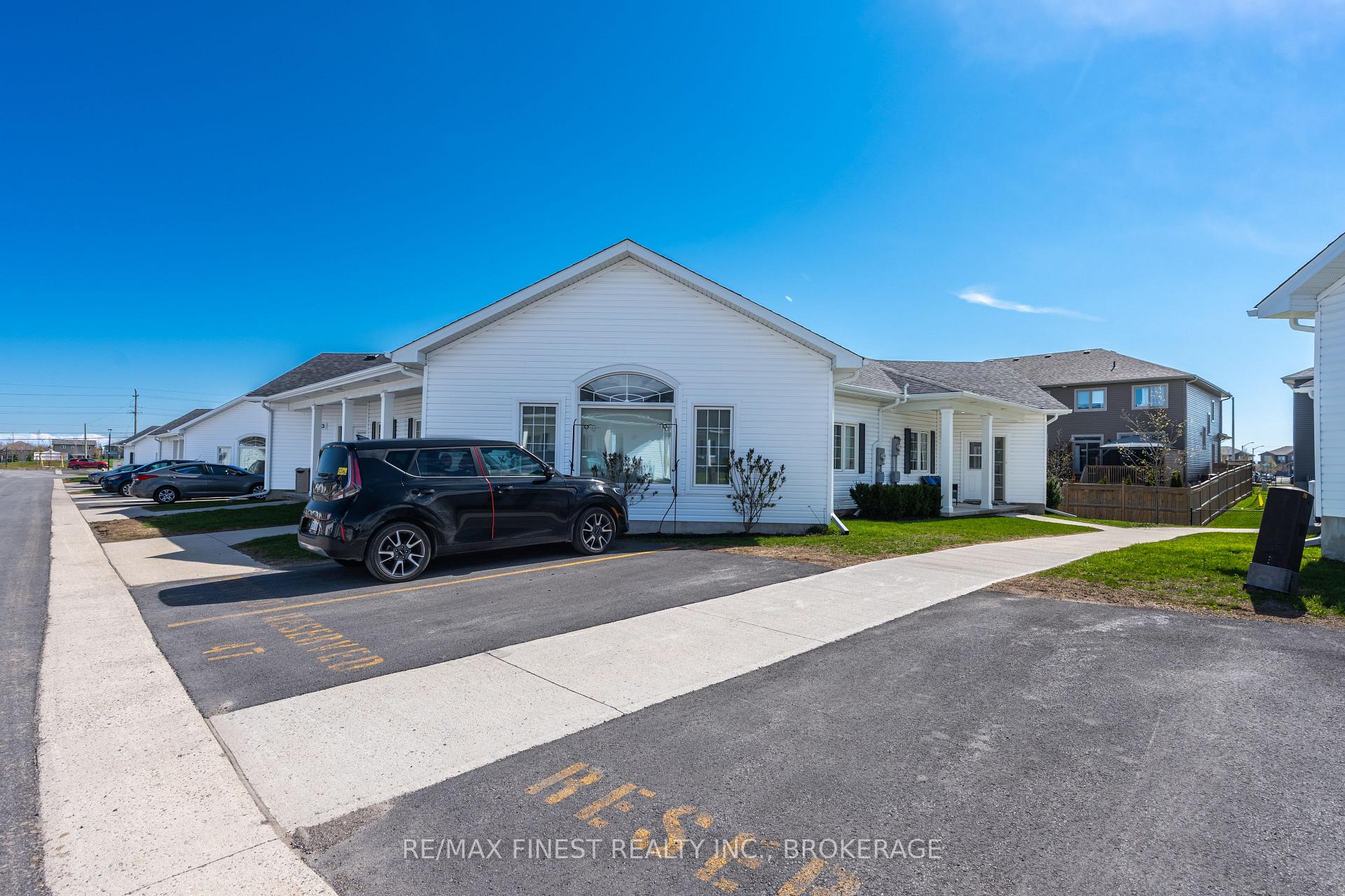Photo 24 of 47 Lowry Place, Loyalist, Amherstview — HOMEH