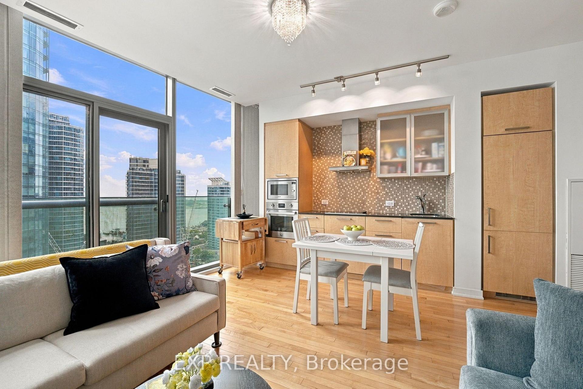 Front of Unit 1804, 14 York Street