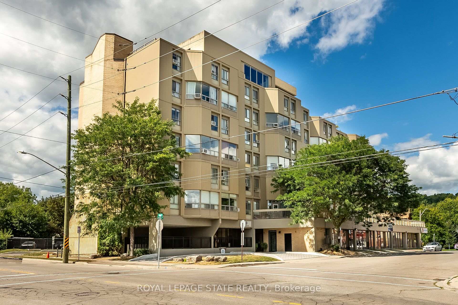 Photo 2 of Unit 409, 10 John Street W, Hamilton, Dundas — HOMEH