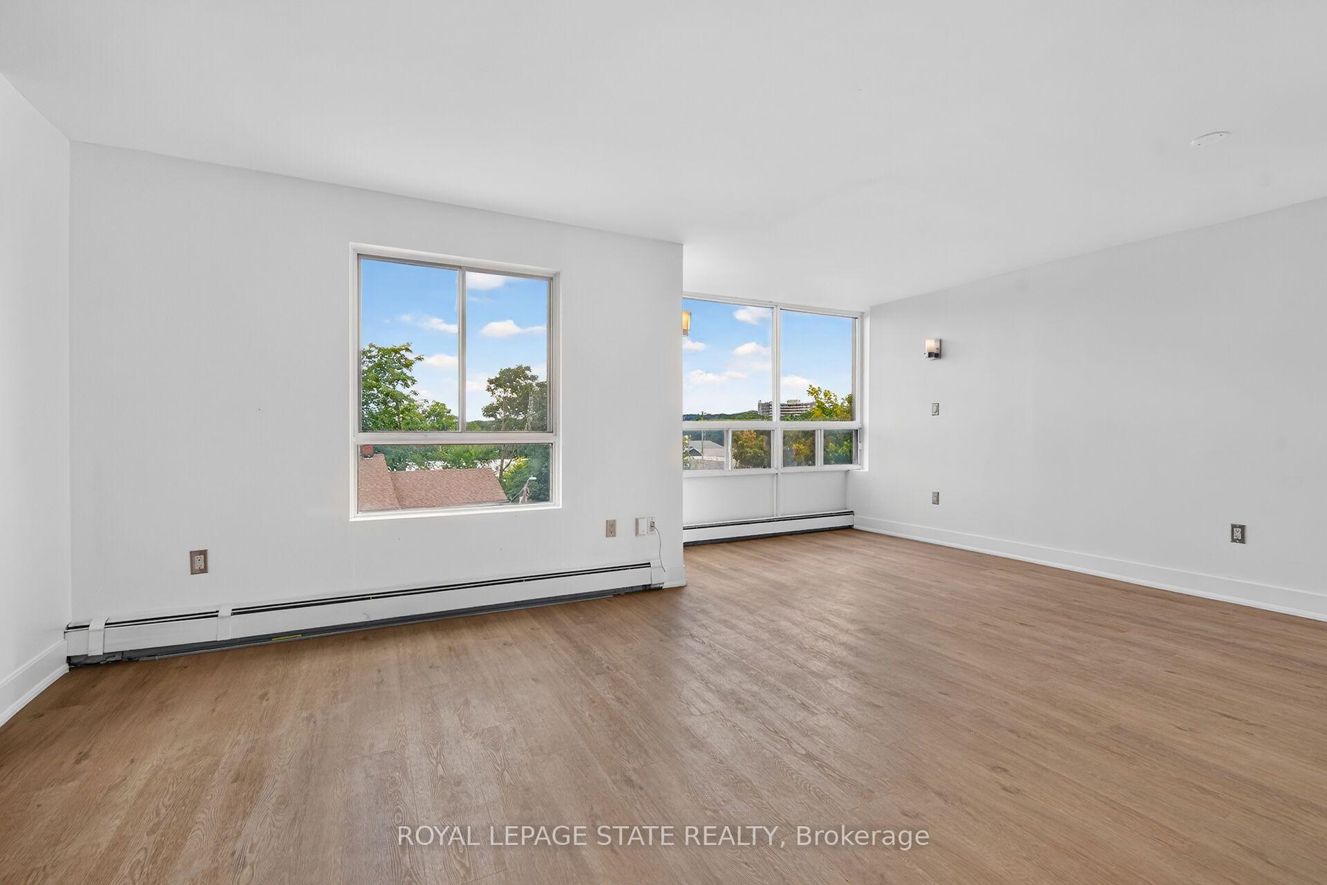 Photo 10 of Unit 409, 10 John Street W, Hamilton, Dundas — HOMEH