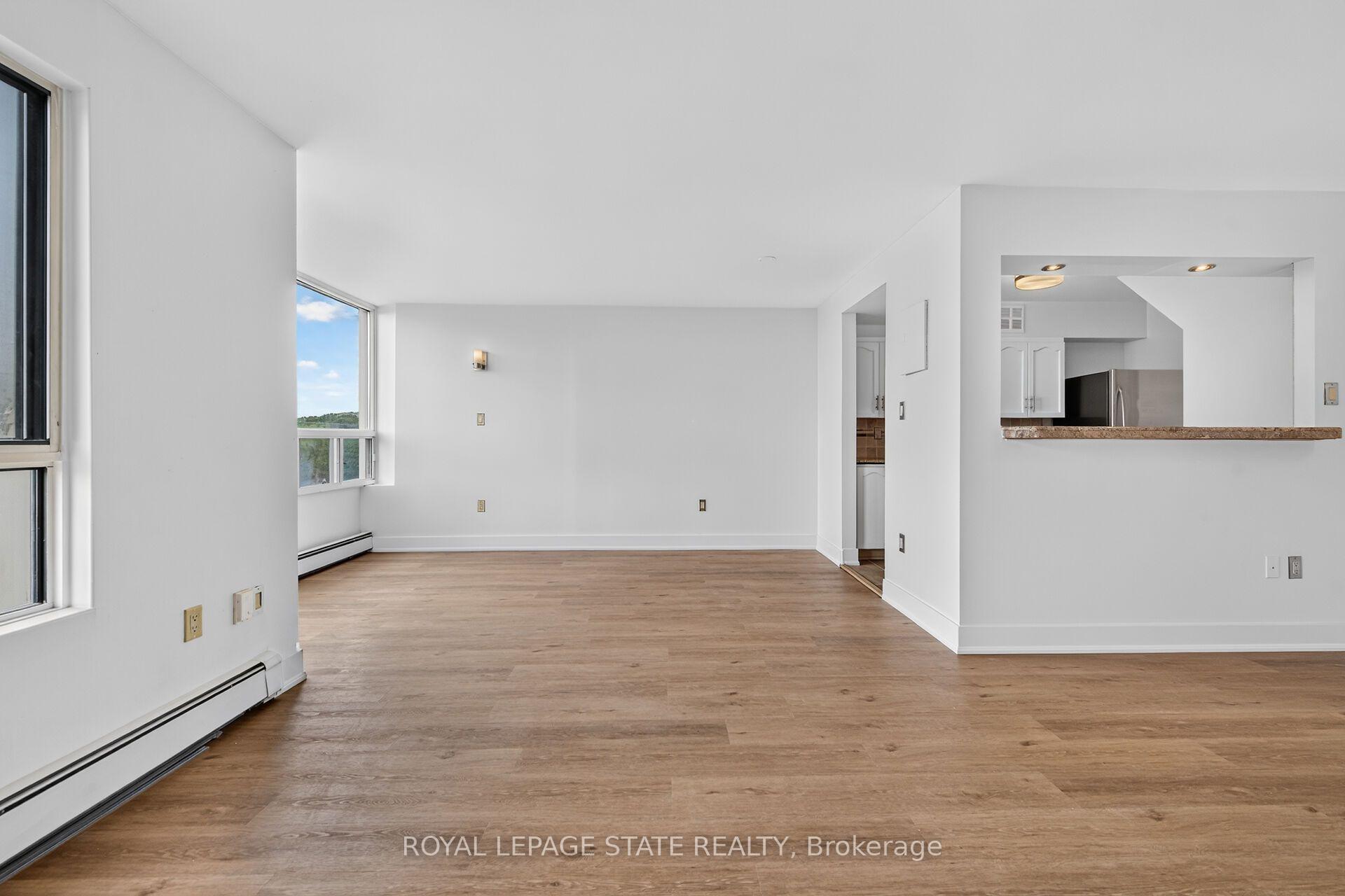 Photo 12 of Unit 409, 10 John Street W, Hamilton, Dundas — HOMEH