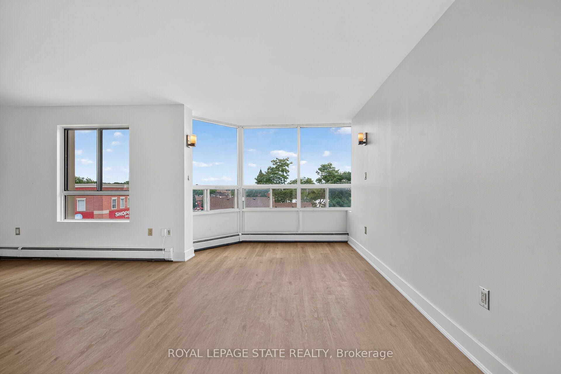 Photo 16 of Unit 409, 10 John Street W, Hamilton, Dundas — HOMEH