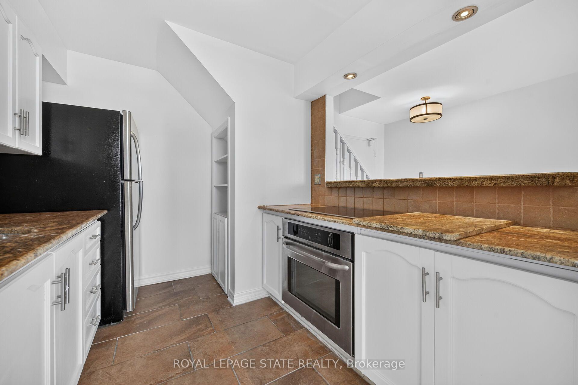Photo 19 of Unit 409, 10 John Street W, Hamilton, Dundas — HOMEH