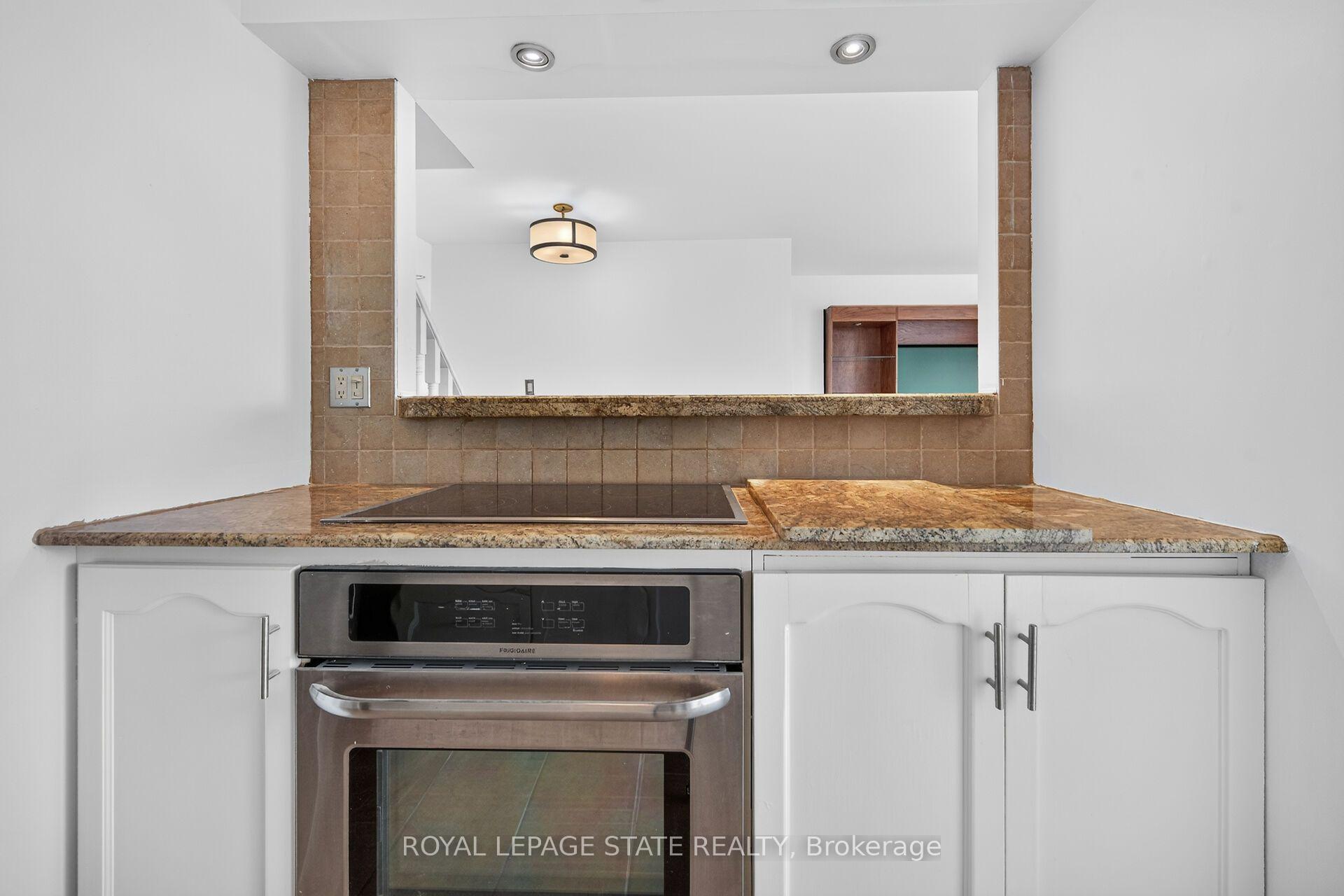 Photo 21 of Unit 409, 10 John Street W, Hamilton, Dundas — HOMEH