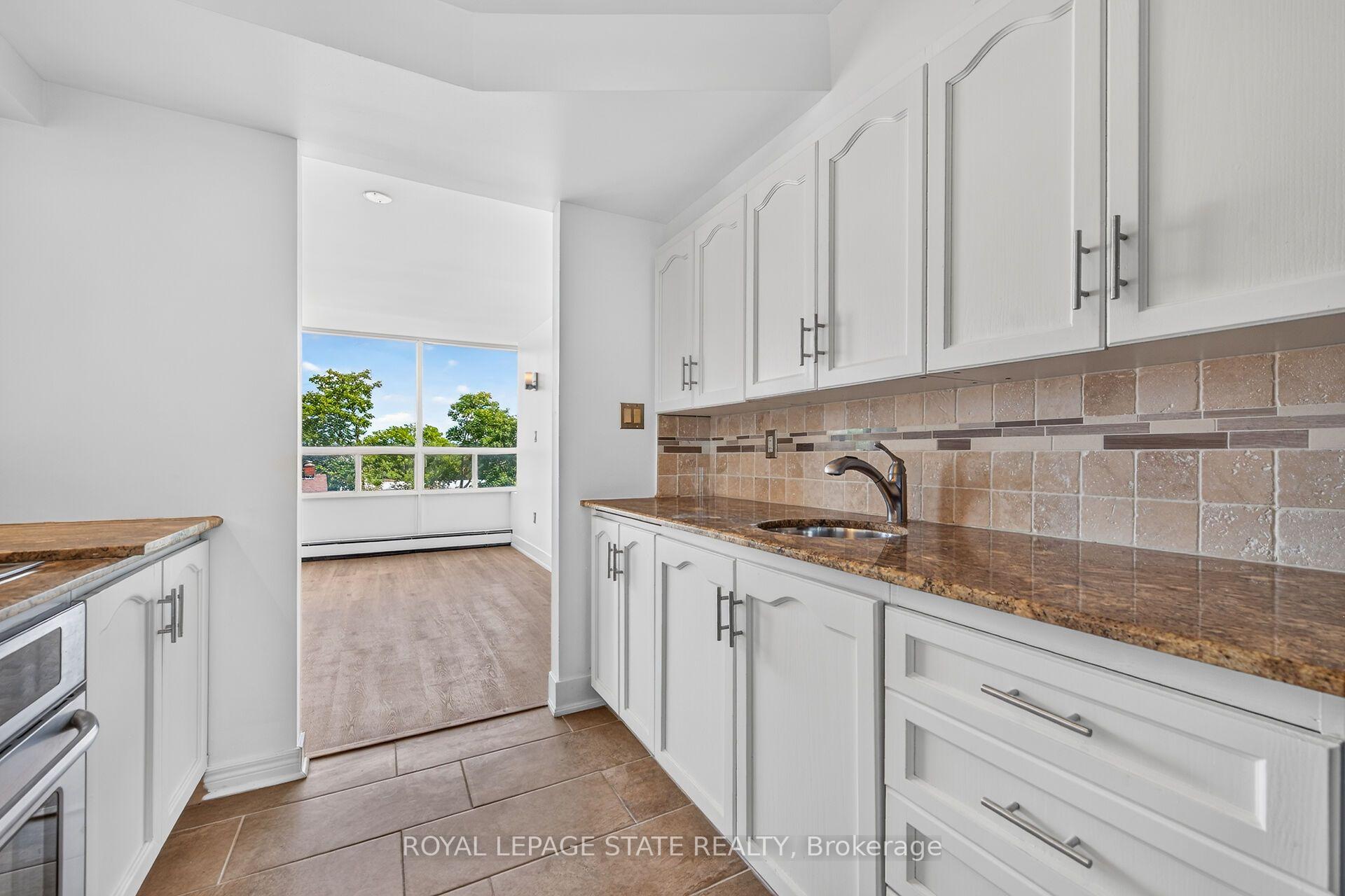 Photo 22 of Unit 409, 10 John Street W, Hamilton, Dundas — HOMEH