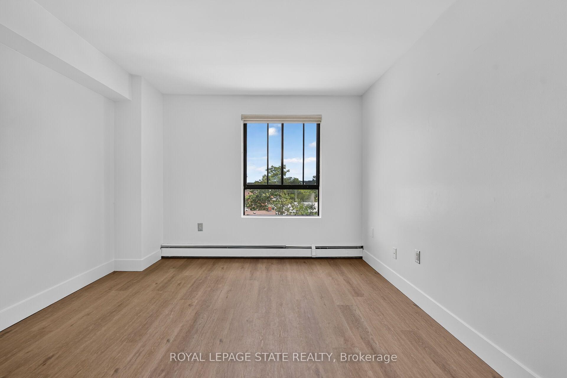 Photo 26 of Unit 409, 10 John Street W, Hamilton, Dundas — HOMEH
