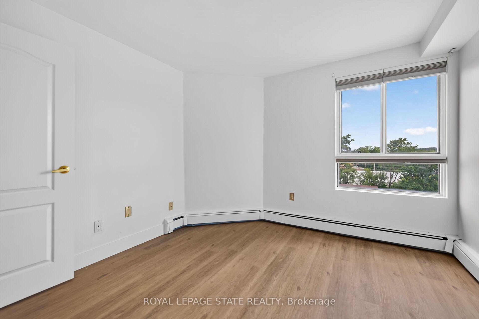 Photo 29 of Unit 409, 10 John Street W, Hamilton, Dundas — HOMEH