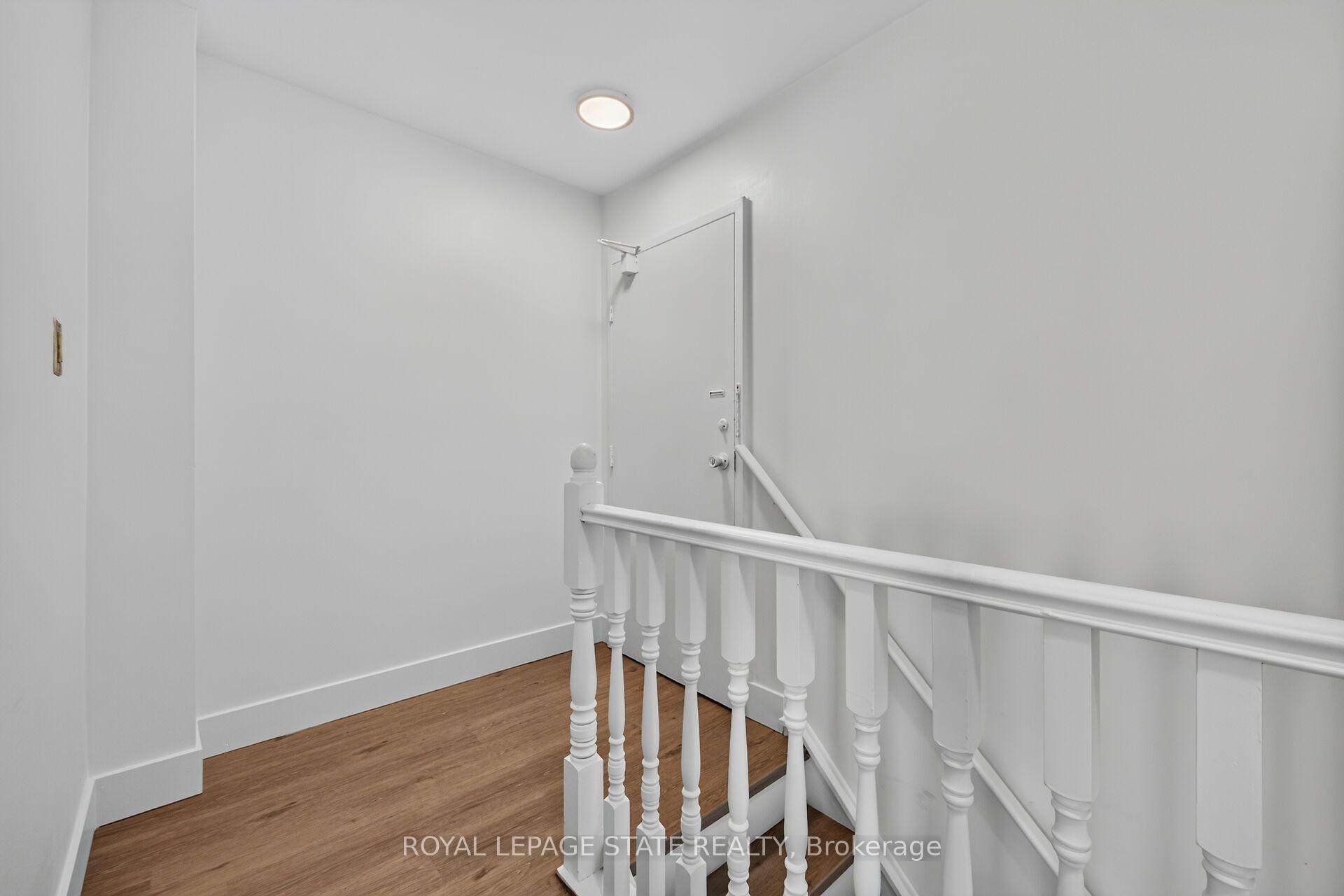 Photo 32 of Unit 409, 10 John Street W, Hamilton, Dundas — HOMEH