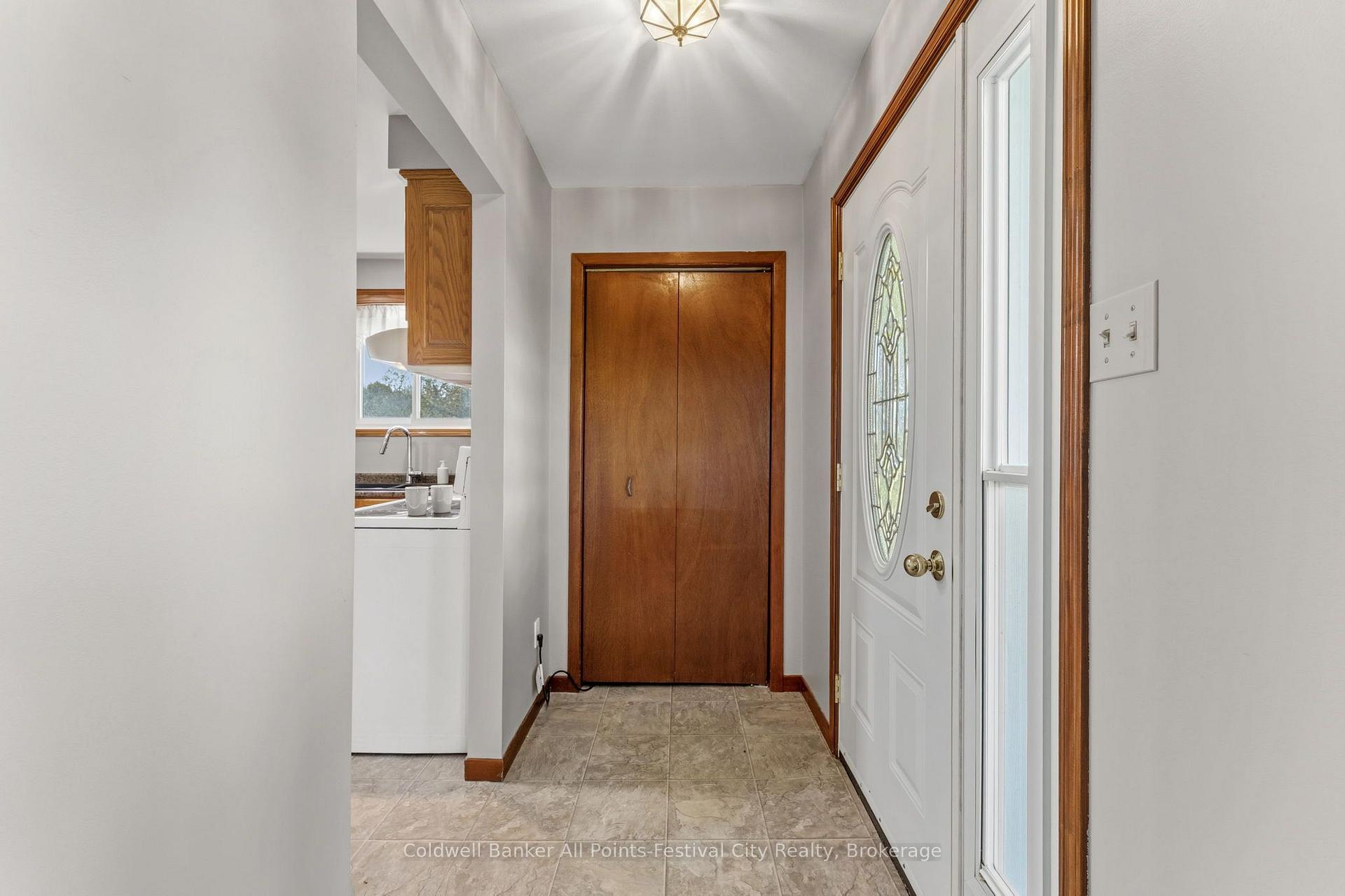 Photo 6 of 79324 Bluewater Highway, Central Huron, Goderich — HOMEH