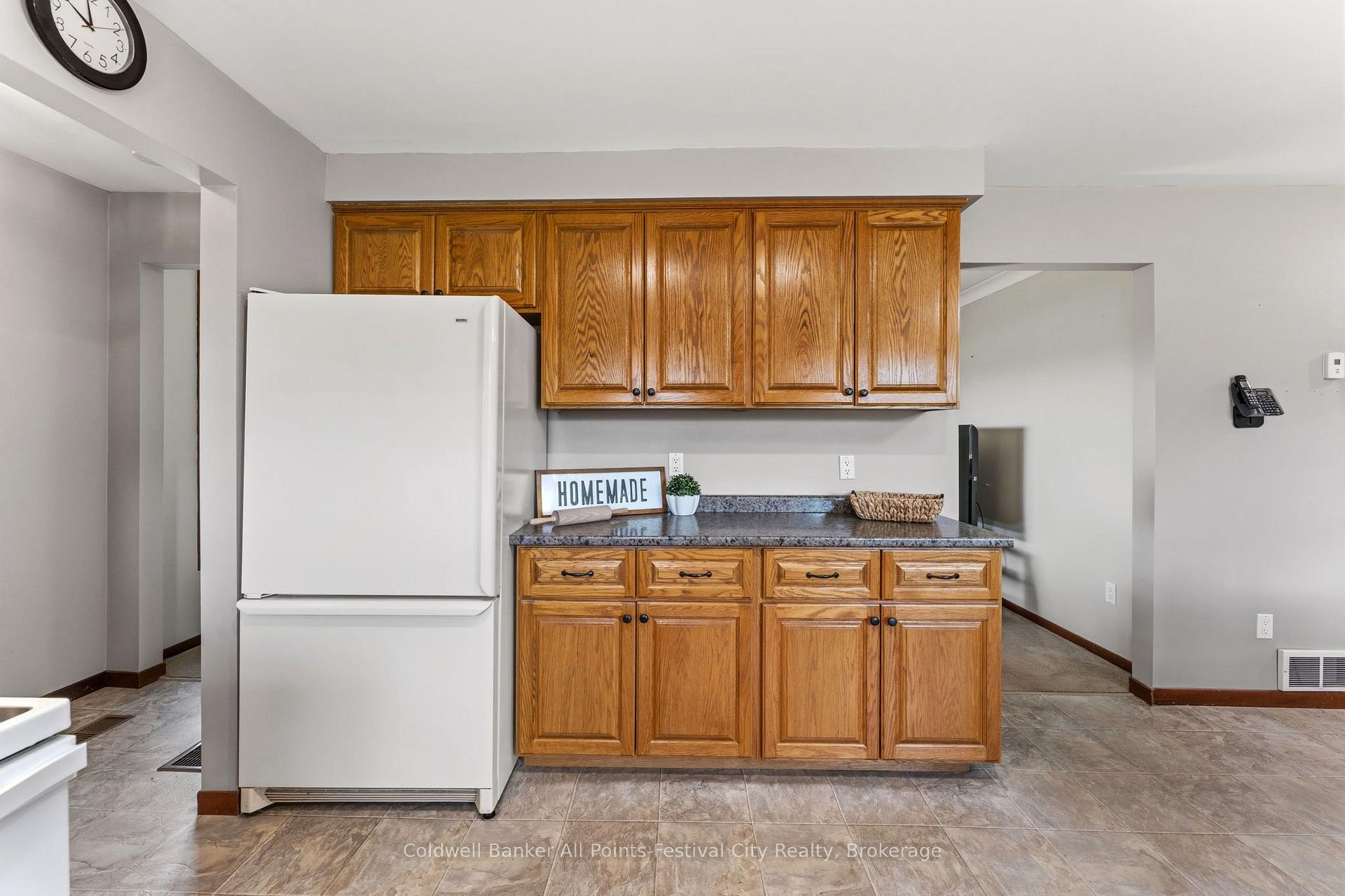 Photo 12 of 79324 Bluewater Highway, Central Huron, Goderich — HOMEH