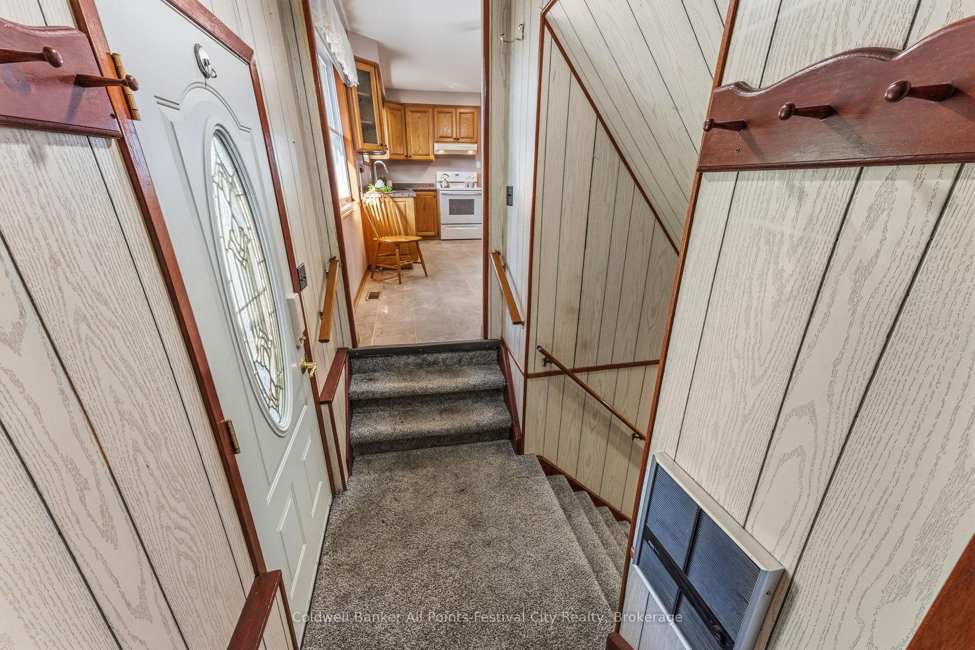 Photo 17 of 79324 Bluewater Highway, Central Huron, Goderich — HOMEH