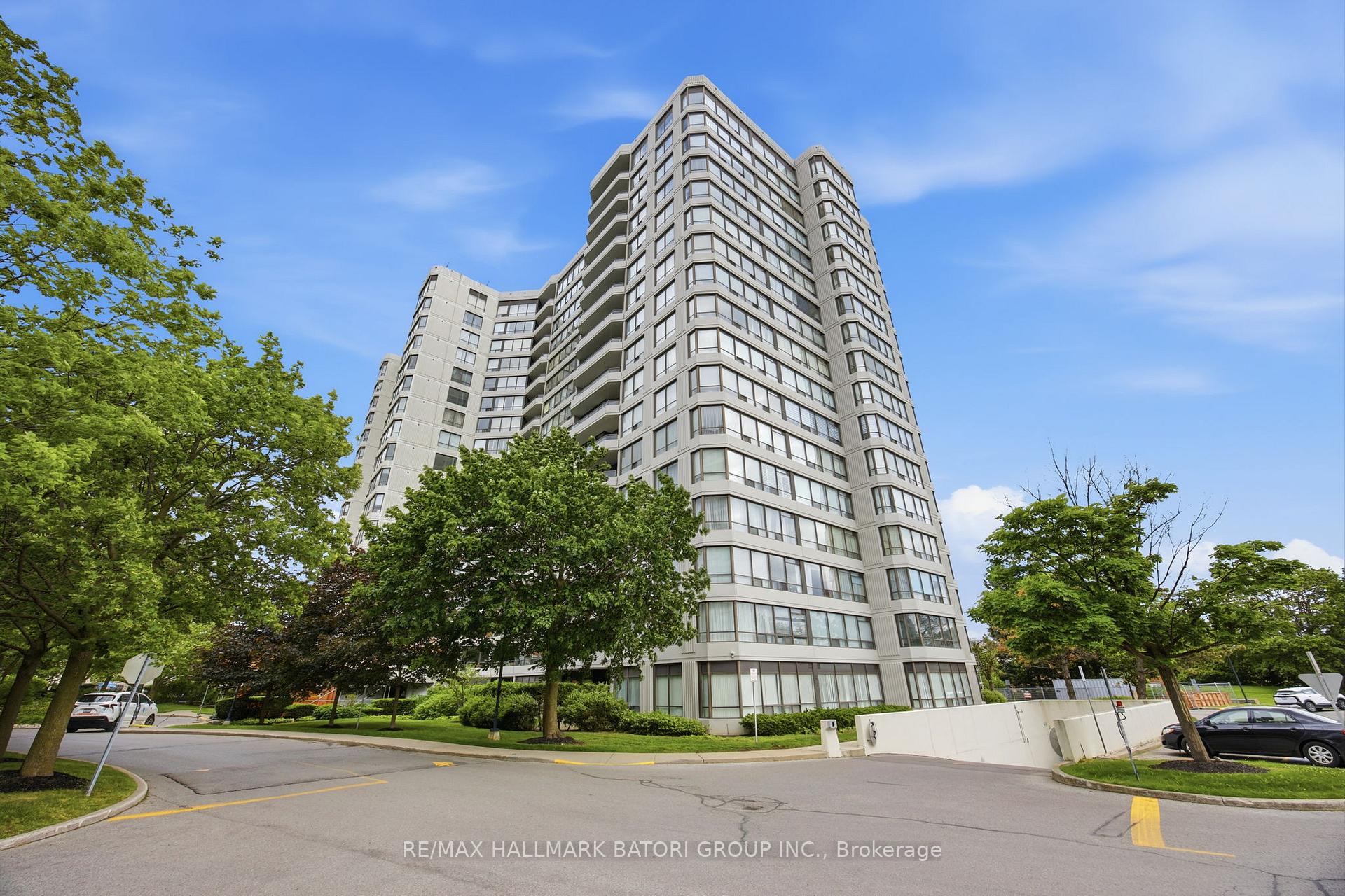 Front of Unit 514, 1121 Steeles Avenue W