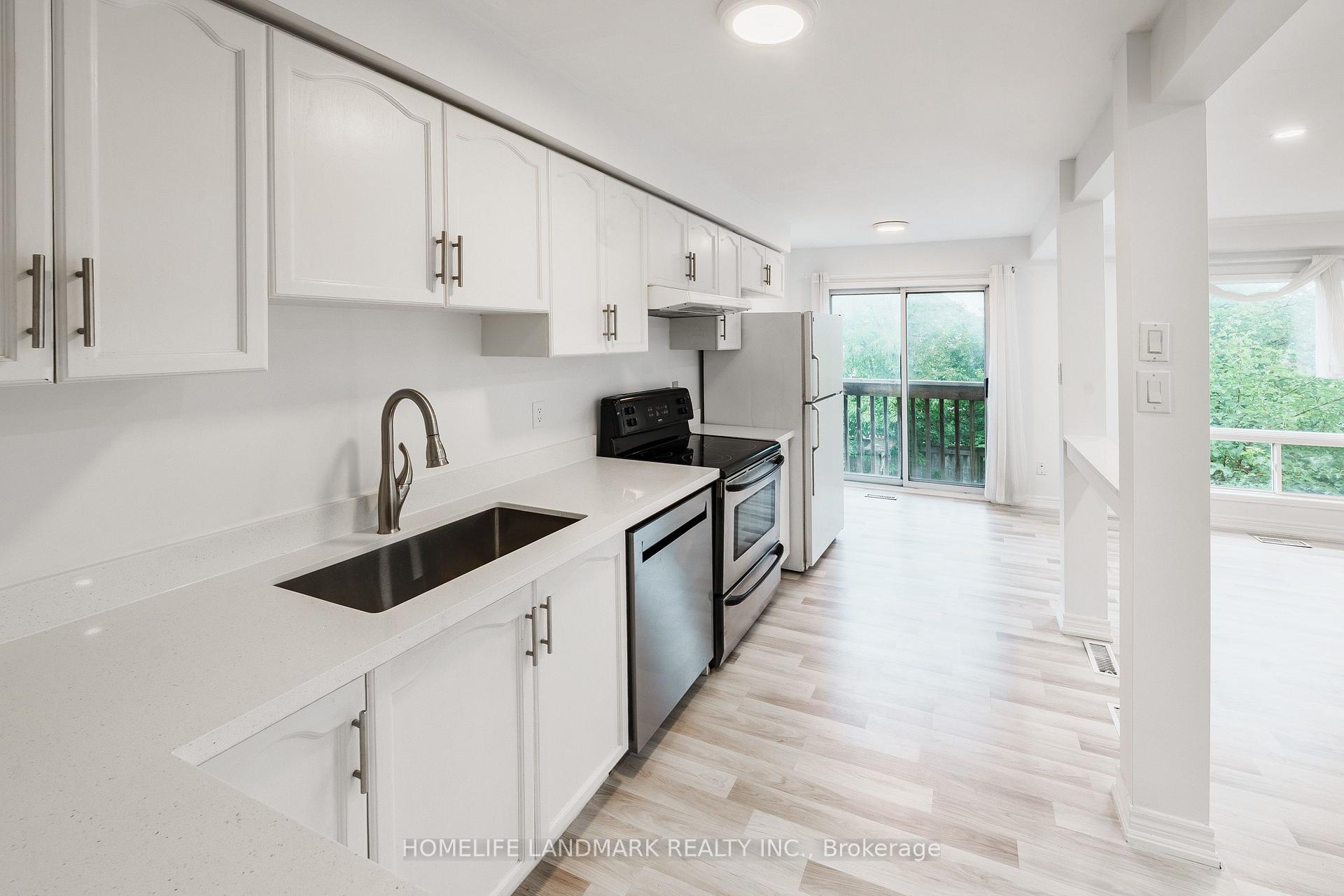 Photo 8 of Unit 103, 2945 Thomas Street, Mississauga, Central Erin Mills — HOMEH